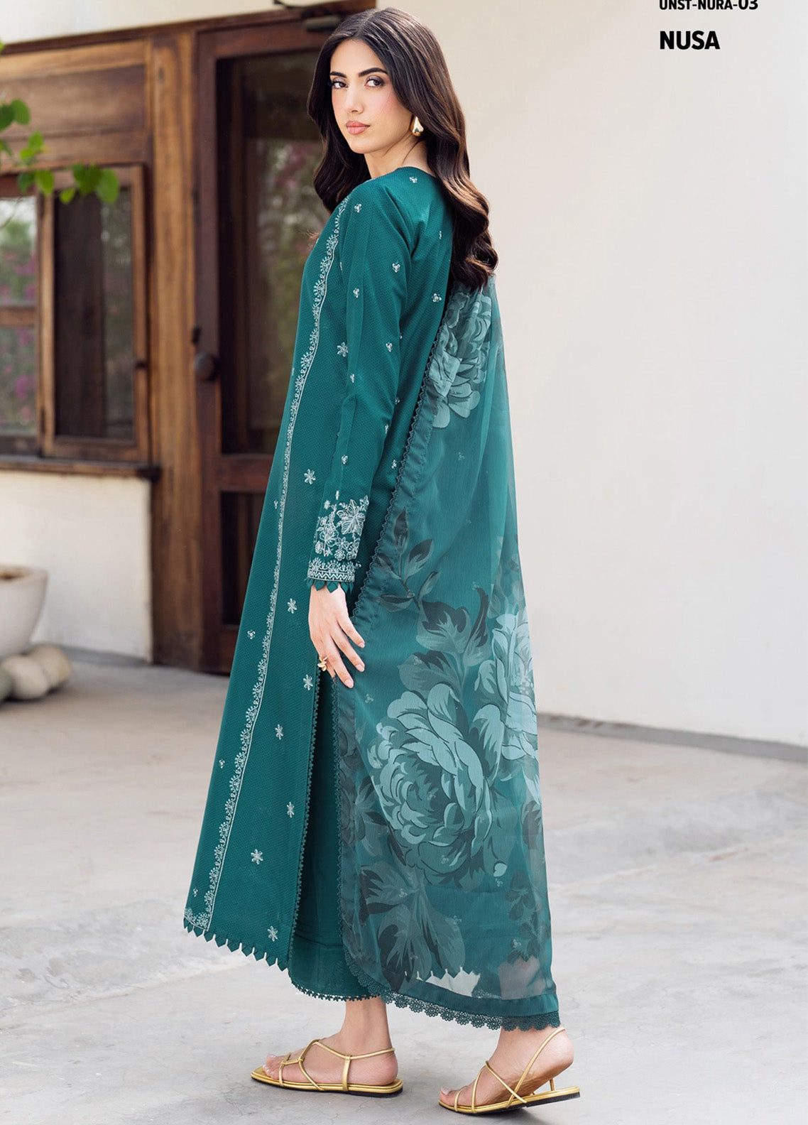 Nura By Zarif Embroidered Textured Lawn 3 Piece Unstitched Suit ZF25NTL D-03 NUSA Nura By Zarif Embroidered Textured Lawn 3 Piece Unstitched Suit ZF25NTL D-03 NUSA