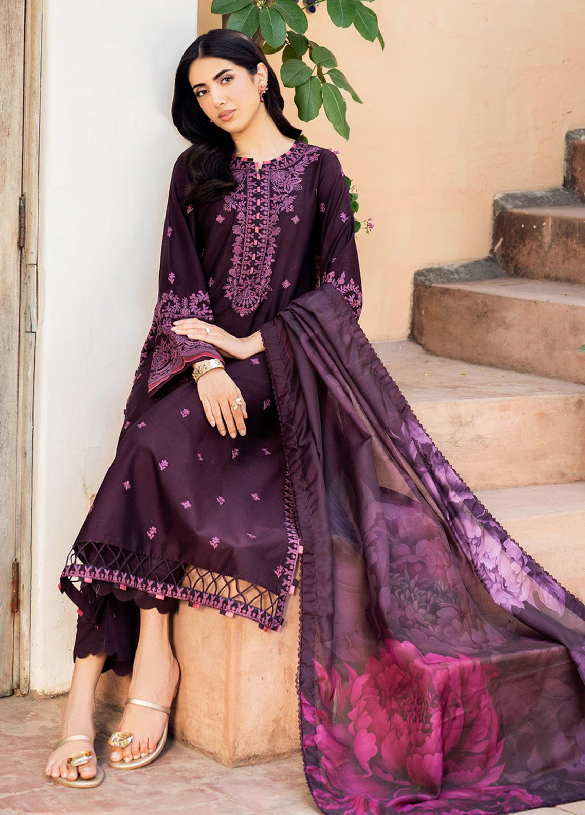 Nura By Zarif Embroidered Textured Lawn 3 Piece Unstitched Suit ZF25NTL D-04 FAHA Nura By Zarif Embroidered Textured Lawn 3 Piece Unstitched Suit ZF25NTL D-04 FAHA