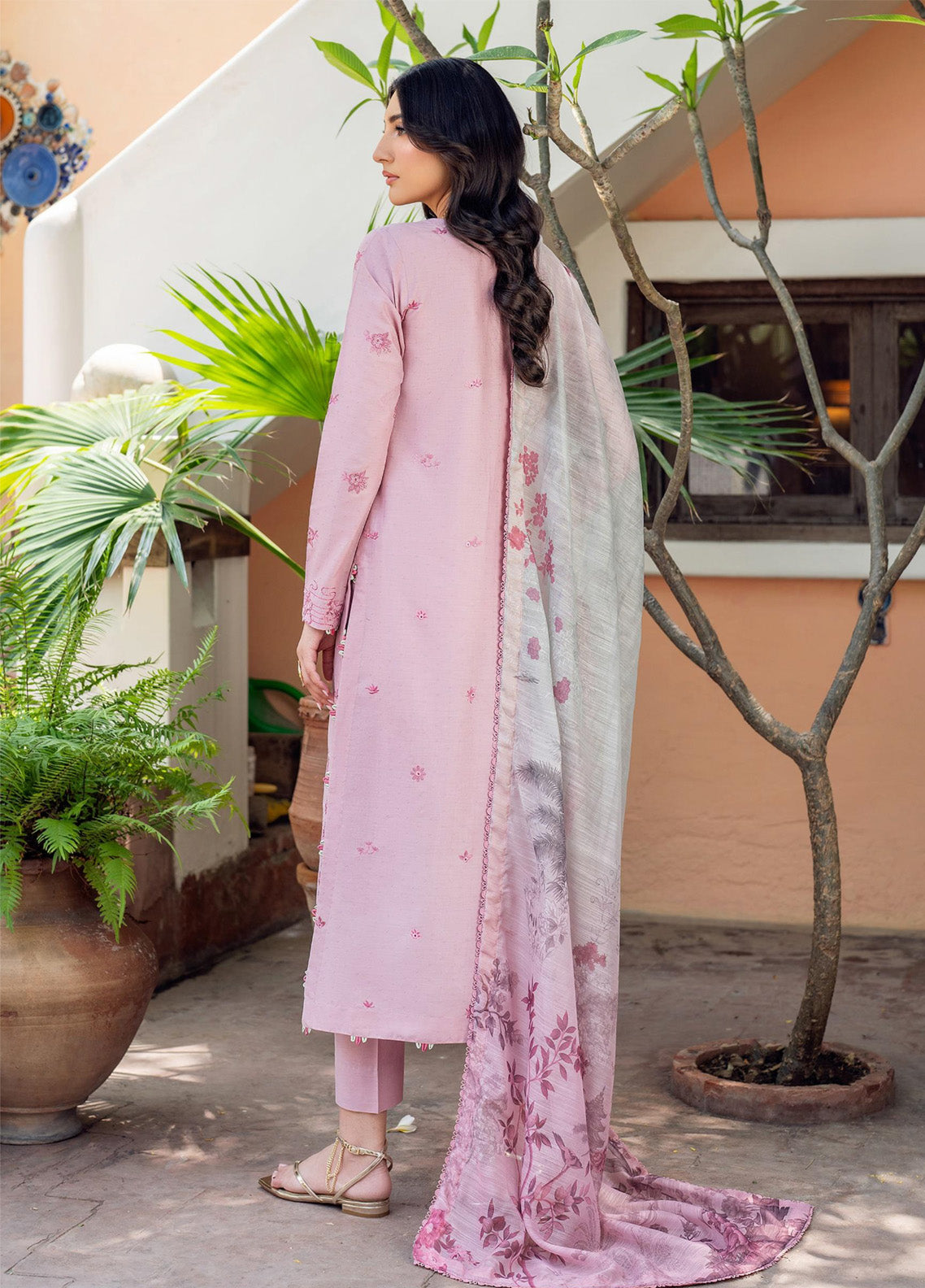 Nura By Zarif Embroidered Textured Lawn 3 Piece Unstitched Suit ZF25NTL D-06 JEEM Nura By Zarif Embroidered Textured Lawn 3 Piece Unstitched Suit ZF25NTL D-06 JEEM