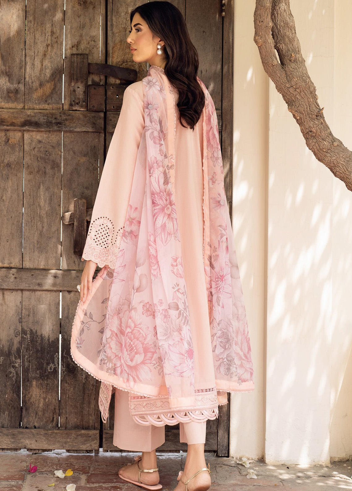 Nura By Zarif Embroidered Textured Lawn 3 Piece Unstitched Suit ZF25NTL D-09 VIYANA Nura By Zarif Embroidered Textured Lawn 3 Piece Unstitched Suit ZF25NTL D-09 VIYANA