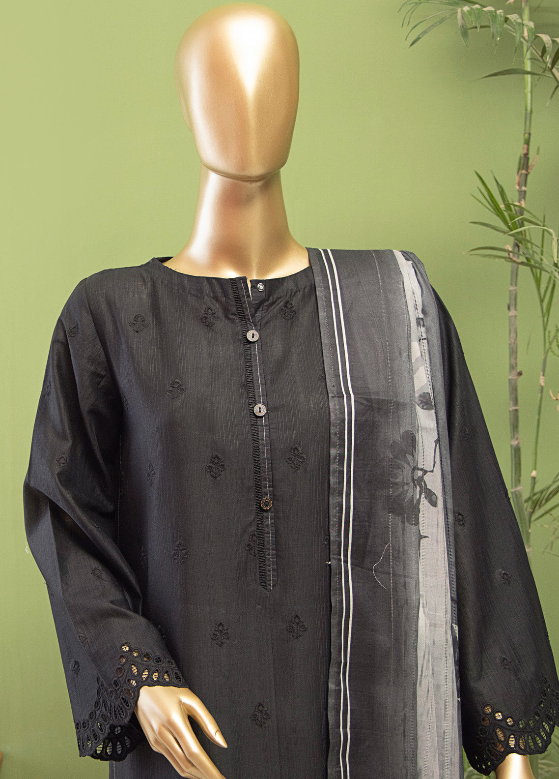 Oriental By HZ Textile Embroidered Lawn 3 Piece Unstitched Suit HZ25O OPK-22 Oriental By HZ Textile Embroidered Lawn 3 Piece Unstitched Suit HZ25O OPK-22