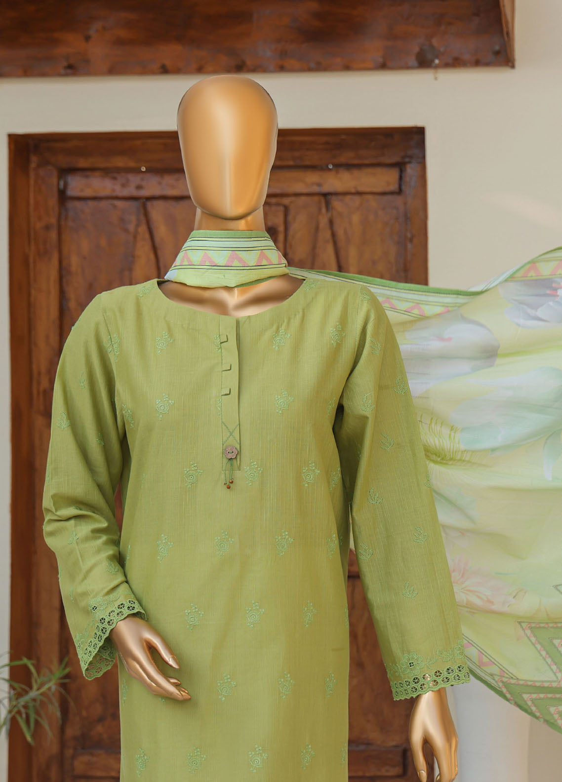 Oriental By HZ Textiles Embroidered Printkari Slub Cambric 3 Piece Unstitched Suit HZ25OPESC D-OPS-02 Oriental By HZ Textiles Embroidered Printkari Slub Cambric 3 Piece Unstitched Suit HZ25OPESC D-OPS-02