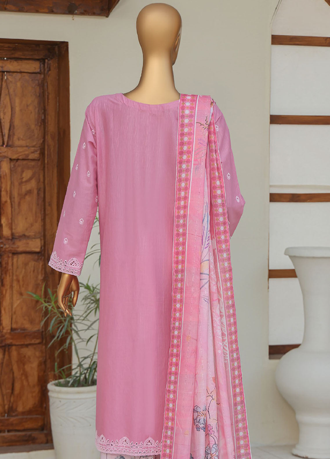 Oriental By HZ Textiles Embroidered Printkari Slub Cambric 3 Piece Unstitched Suit HZ25OPESC D-OPS-04 Oriental By HZ Textiles Embroidered Printkari Slub Cambric 3 Piece Unstitched Suit HZ25OPESC D-OPS-04