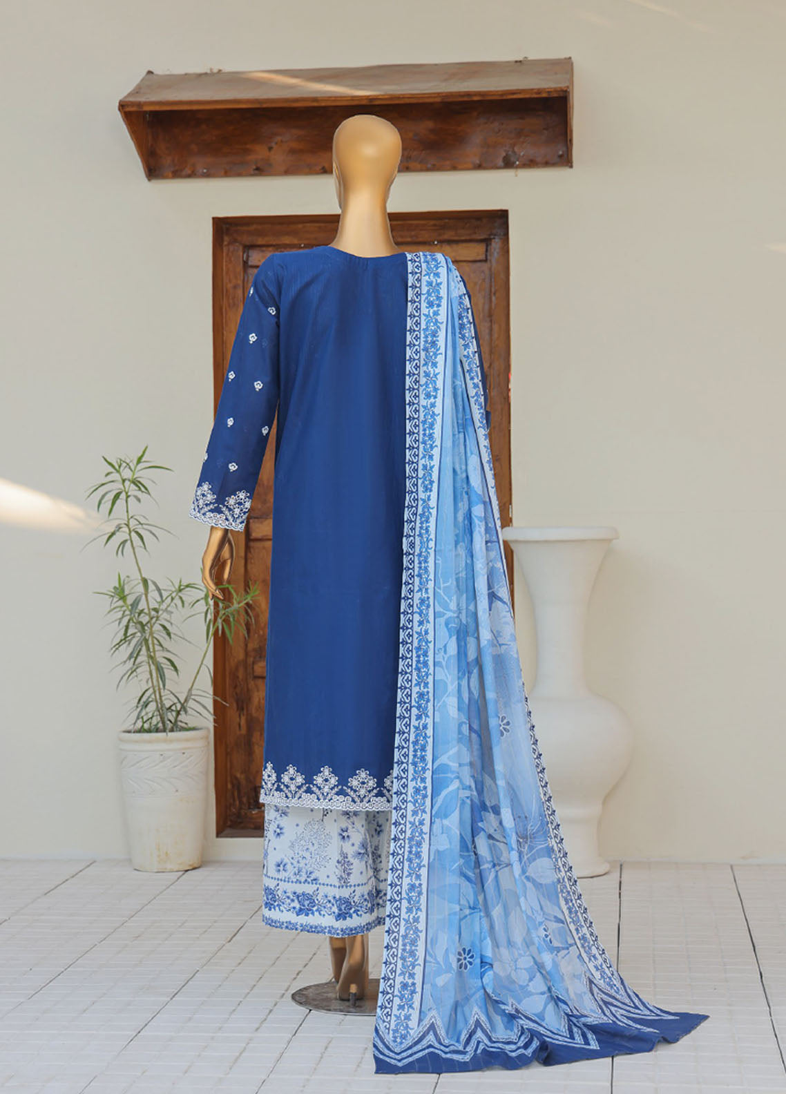 Oriental By HZ Textiles Embroidered Printkari Slub Cambric 3 Piece Unstitched Suit HZ25OPESC D-OPS-06 Oriental By HZ Textiles Embroidered Printkari Slub Cambric 3 Piece Unstitched Suit HZ25OPESC D-OPS-06