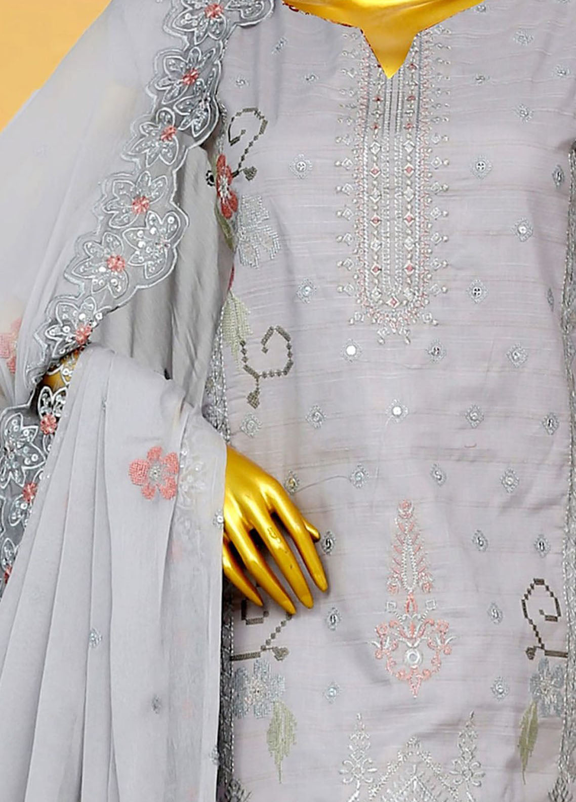 Oud By Royal Fashion Premium Embroidered Lawn Banarsi 3 Piece Unstitched Suit RF25ZZOV51 D-68-GR Oud By Royal Fashion Premium Embroidered Lawn Banarsi 3 Piece Unstitched Suit RF25ZZOV51 D-68-GR