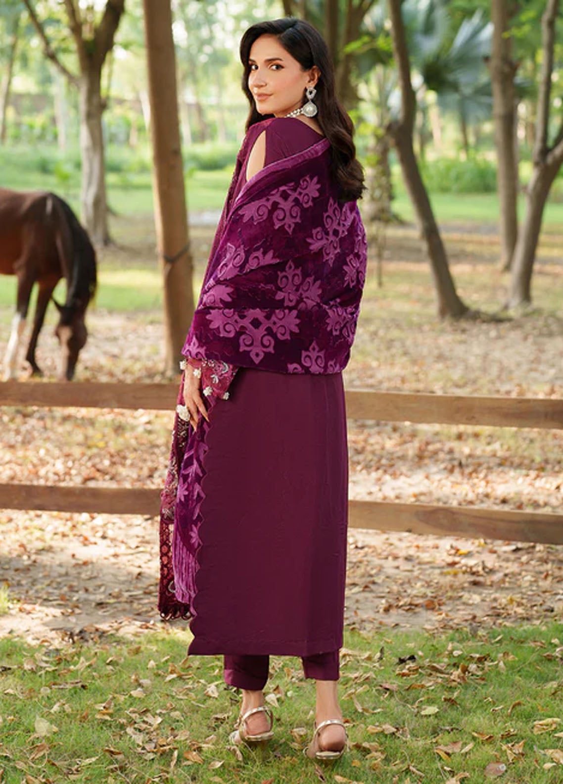 Panache By Parishay Embroidered Corduroy 3 Piece Unstitched Suit PR25PVPS D-PNE-04 Panache By Parishay Embroidered Corduroy 3 Piece Unstitched Suit PR25PVPS D-PNE-04