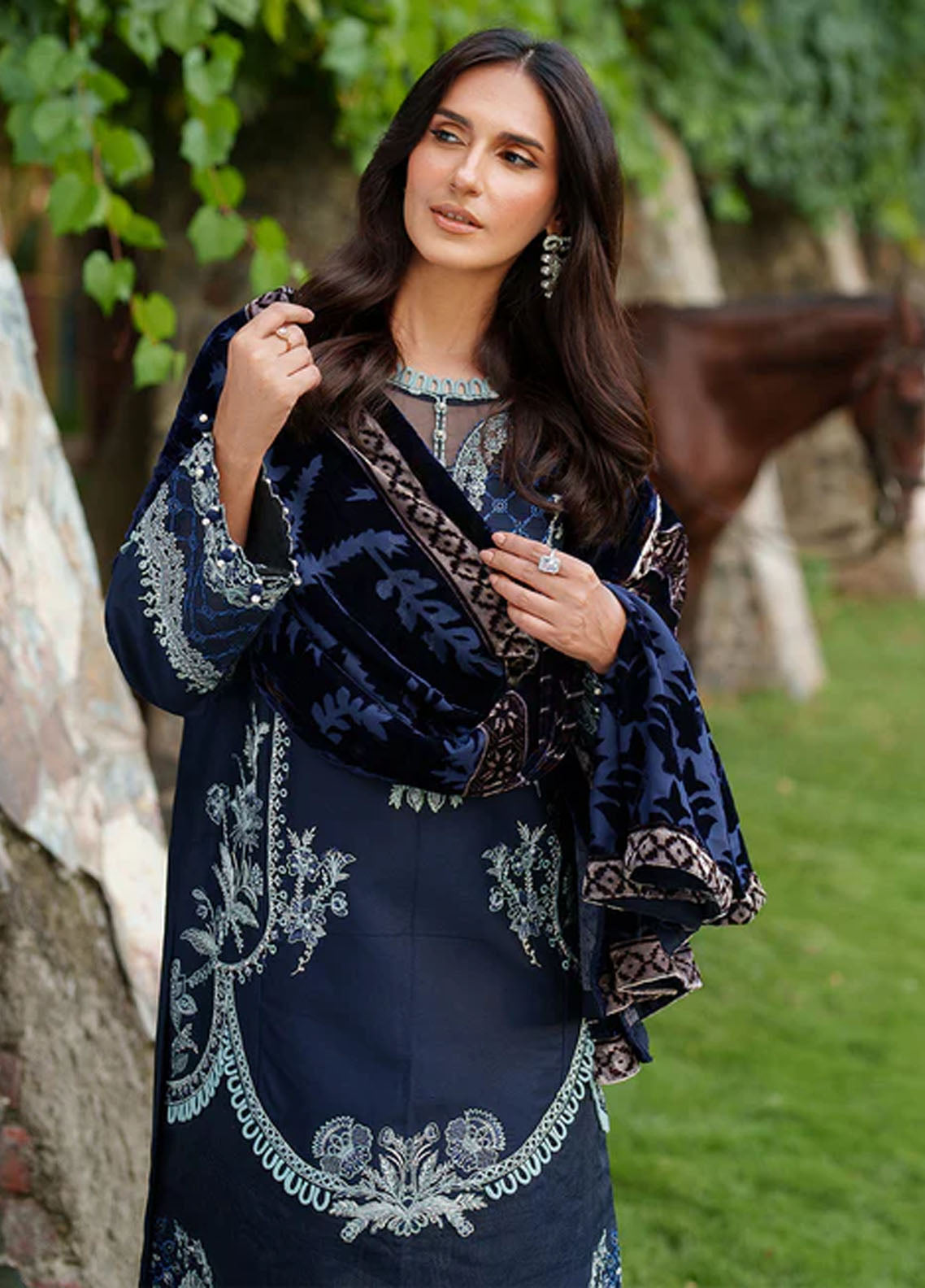 Panache By Parishay Embroidered Corduroy 3 Piece Unstitched Suit PR25PVPS D-PNE-08 Panache By Parishay Embroidered Corduroy 3 Piece Unstitched Suit PR25PVPS D-PNE-08