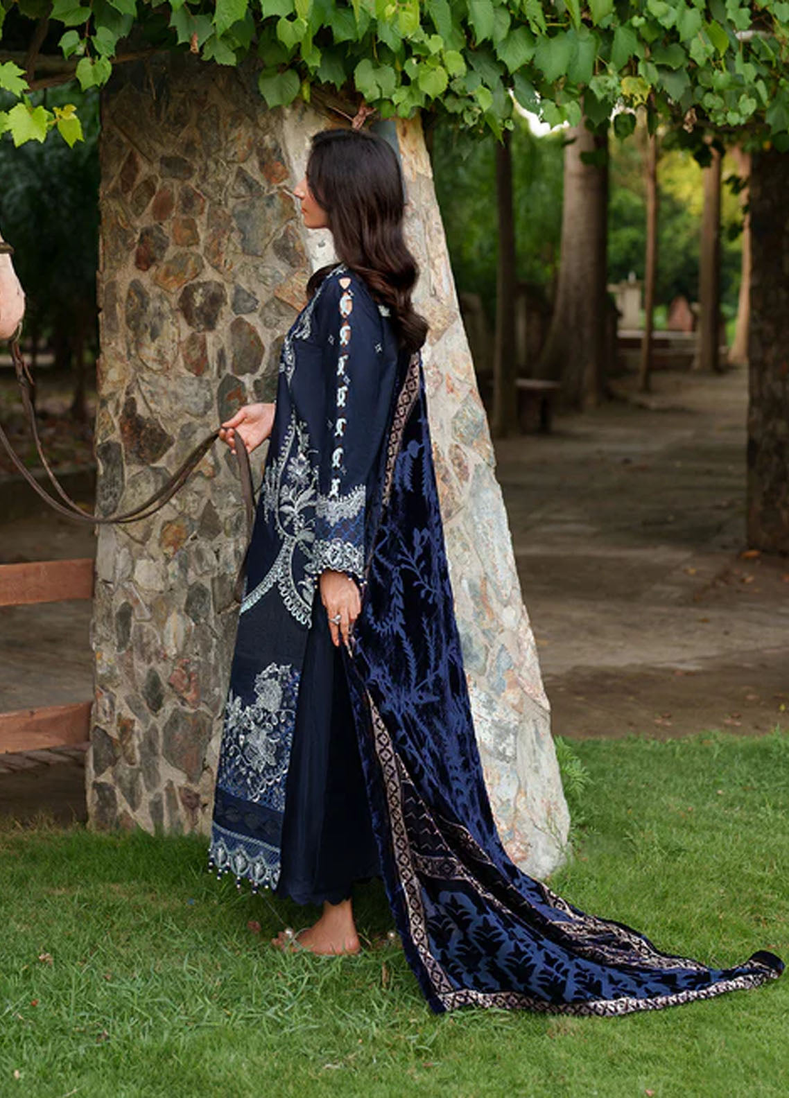 Panache By Parishay Embroidered Corduroy 3 Piece Unstitched Suit PR25PVPS D-PNE-08 Panache By Parishay Embroidered Corduroy 3 Piece Unstitched Suit PR25PVPS D-PNE-08