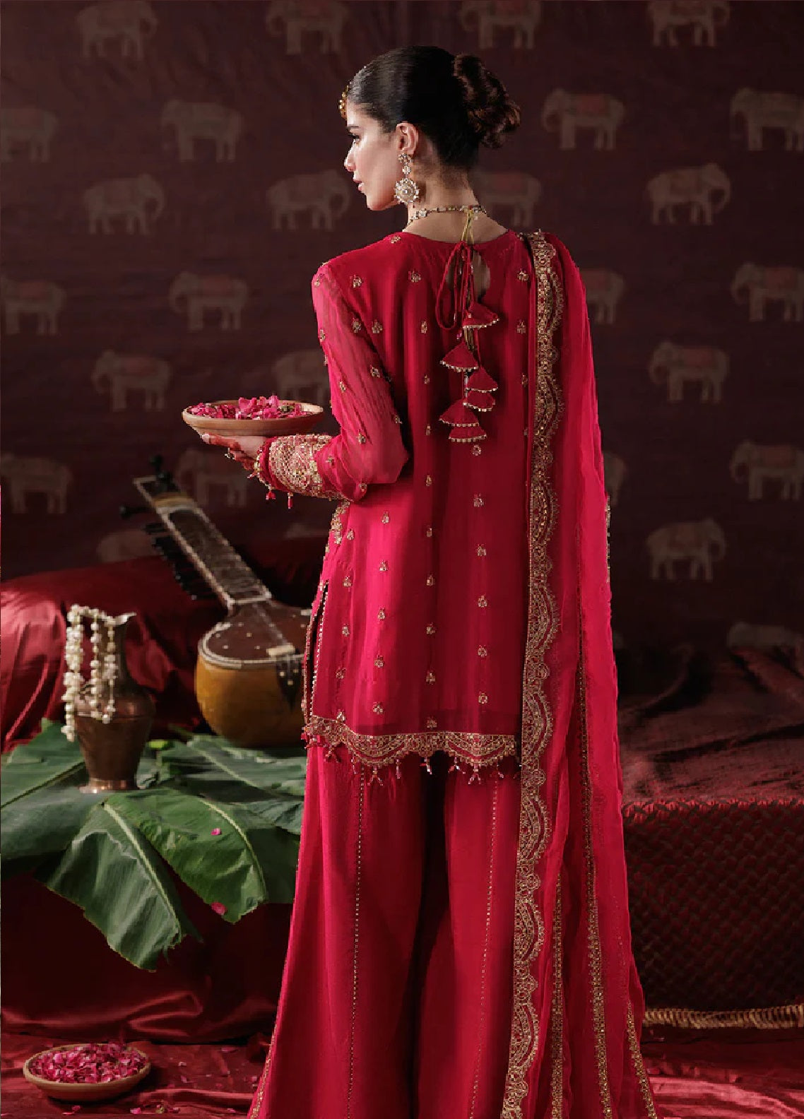 Panache By Saad Shaikh X Meera Embroidered Chiffon 3 Piece Unstitched Suit SSK25PLC D-01 Panache By Saad Shaikh X Meera Embroidered Chiffon 3 Piece Unstitched Suit SSK25PLC D-01