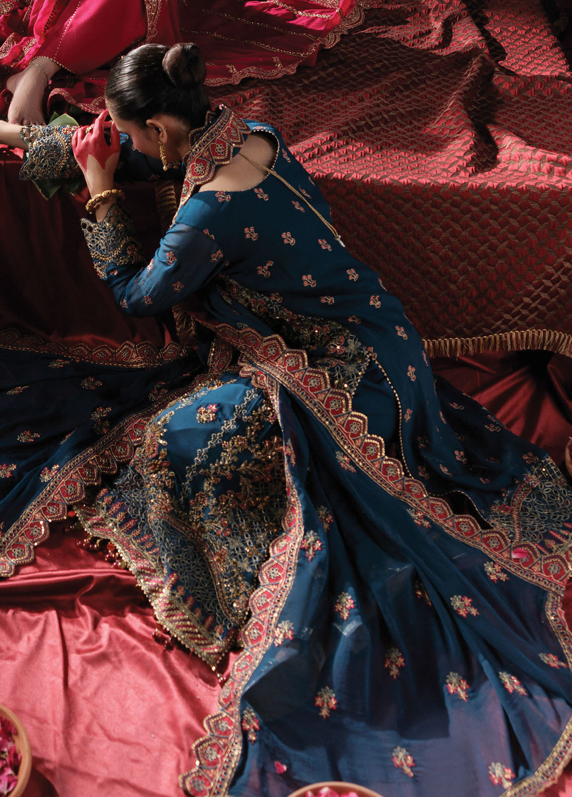 Panache By Saad Shaikh X Meera Embroidered Chiffon 3 Piece Unstitched Suit SSK25PLC D-04 Panache By Saad Shaikh X Meera Embroidered Chiffon 3 Piece Unstitched Suit SSK25PLC D-04