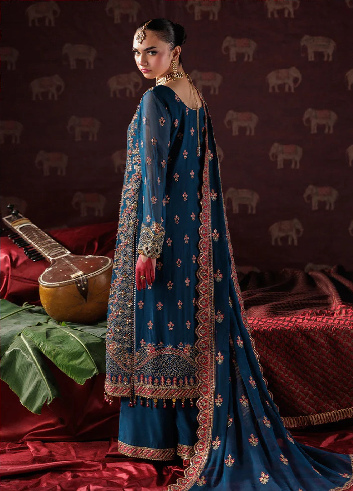 Panache By Saad Shaikh X Meera Embroidered Chiffon 3 Piece Unstitched Suit SSK25PLC D-04 Panache By Saad Shaikh X Meera Embroidered Chiffon 3 Piece Unstitched Suit SSK25PLC D-04