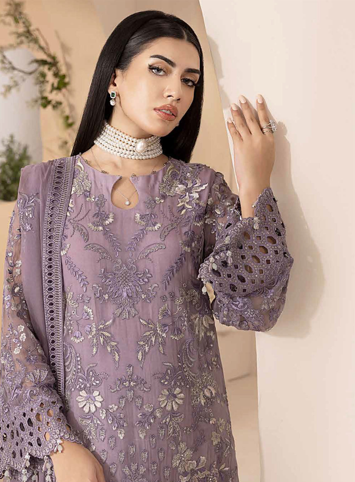 Pareesa By Lavish Premium Embroidered Chiffon 3 Piece Unstitched Suit LP24P D-07 MAUVE Pareesa By Lavish Premium Embroidered Chiffon 3 Piece Unstitched Suit LP24P D-07 MAUVE
