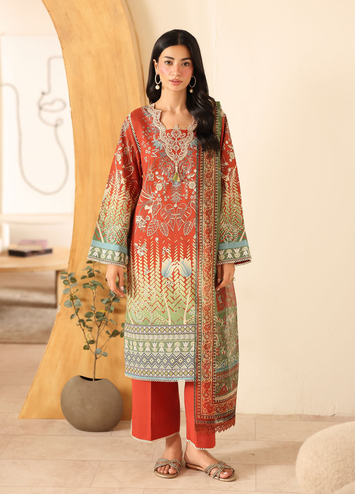 Pareesa By Roheenaz Printed Cambric 3 Piece Unstitched Suit RNZ25PPC D-7B NAVEEN Pareesa By Roheenaz Printed Cambric 3 Piece Unstitched Suit RNZ25PPC D-7B NAVEEN