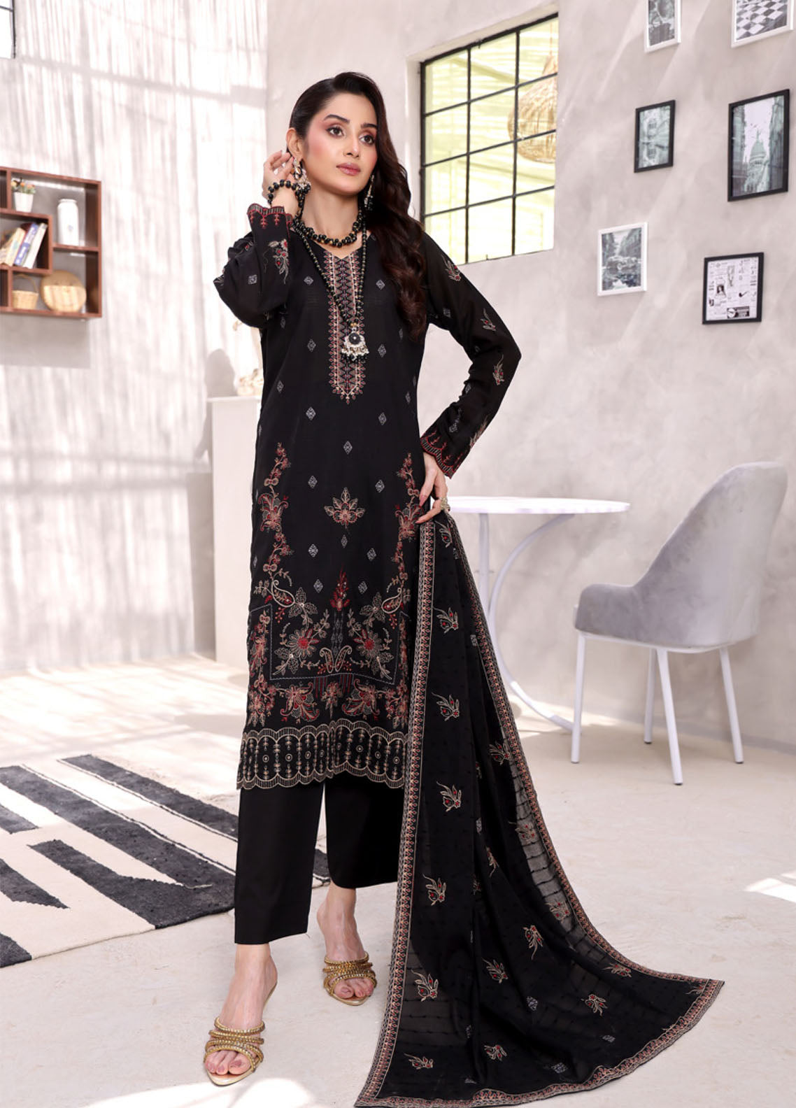 Parishae By Schick Dyed Embroidered Doriya Lawn 3 Piece Unstitched Suit SDH25PDED FED-03 Parishae By Schick Dyed Embroidered Doriya Lawn 3 Piece Unstitched Suit SDH25PDED FED-03