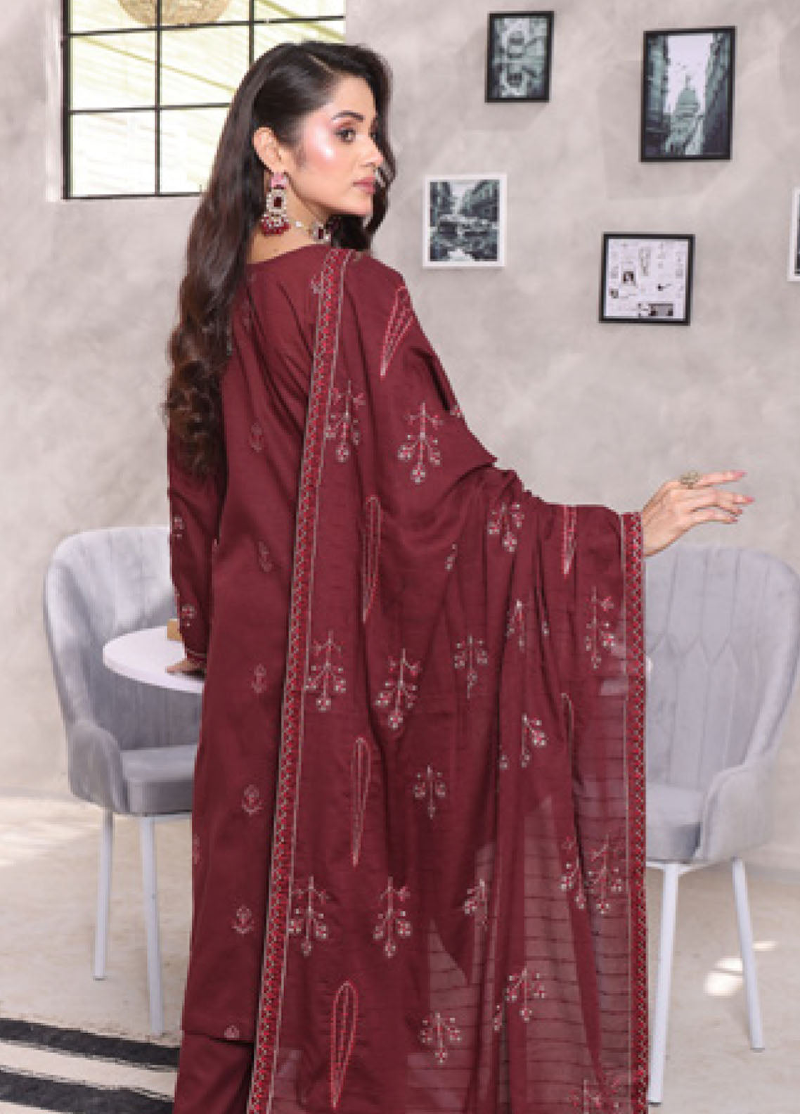 Parishae By Schick Dyed Embroidered Doriya Lawn 3 Piece Unstitched Suit SDH25PDED FED-05 Parishae By Schick Dyed Embroidered Doriya Lawn 3 Piece Unstitched Suit SDH25PDED FED-05