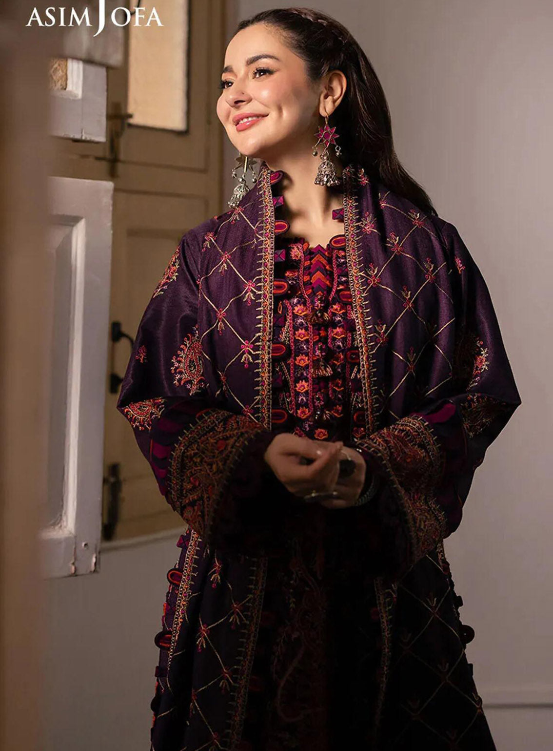 Pashmina By Asim Jofa Embroidered Self Twill 3 Piece Unstitched Suit AJ24PW AJKI-02 Pashmina By Asim Jofa Embroidered Self Twill 3 Piece Unstitched Suit AJ24PW AJKI-02