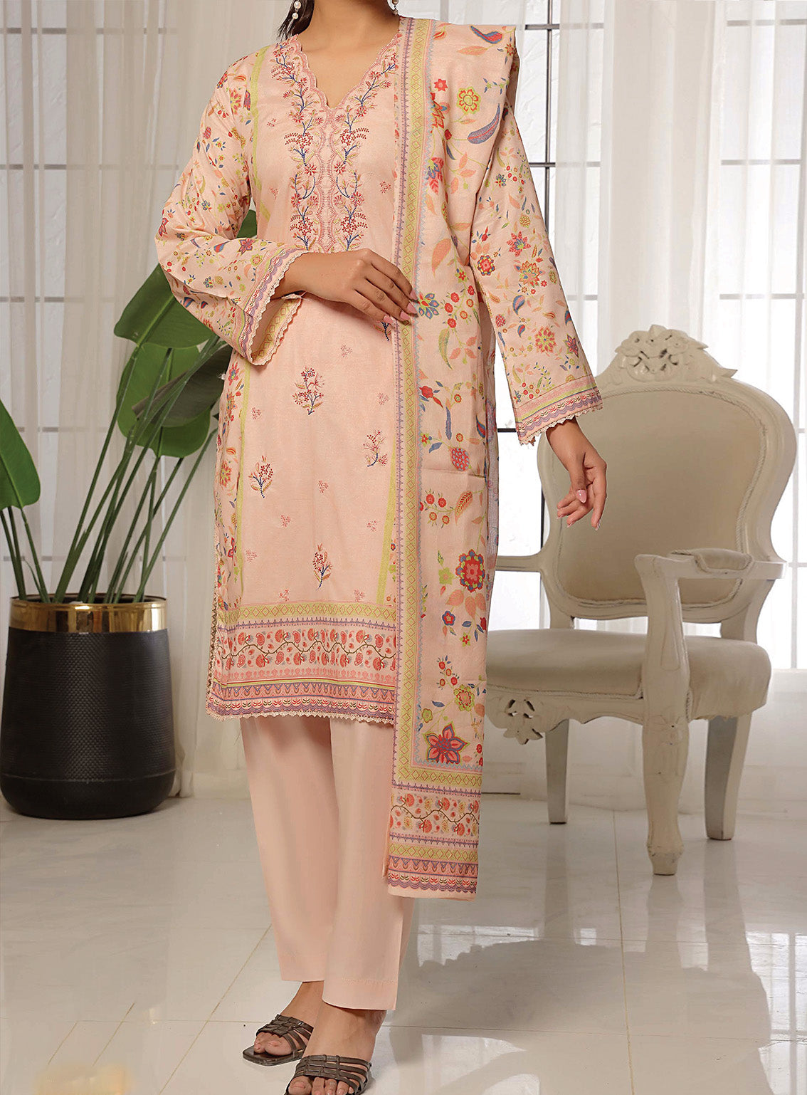 Pehchaan By Pakdaman Chikankari Lawn 3 Piece Unstitched Suit PDF25RC&E D-CL-484 Pehchaan By Pakdaman Chikankari Lawn 3 Piece Unstitched Suit PDF25RC&E D-CL-484