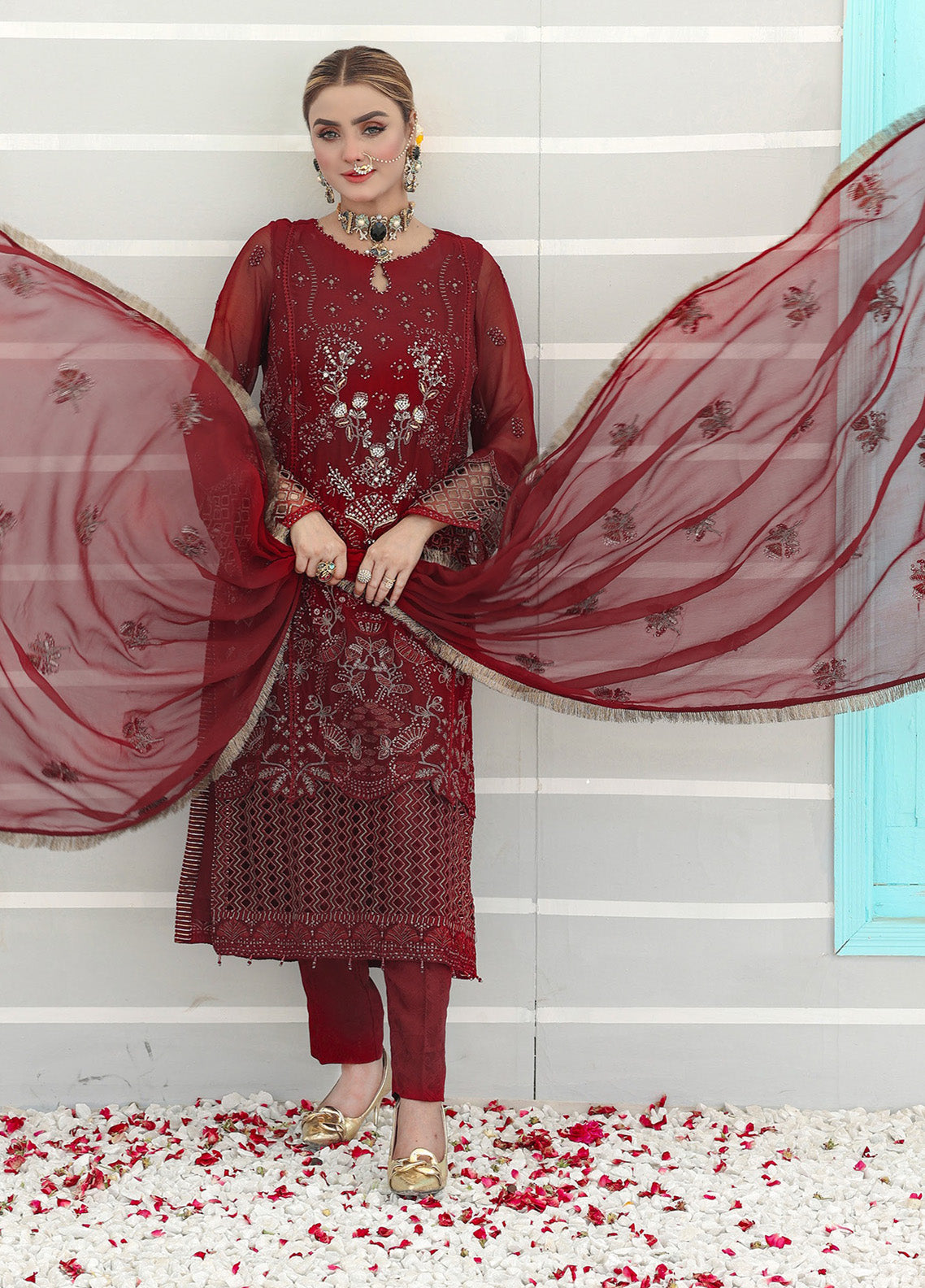 Pehchaan By Pakdaman Embroidered Chiffon 3 Piece Unstitched Suit PDF24PFC D-1064 Pehchaan By Pakdaman Embroidered Chiffon 3 Piece Unstitched Suit PDF24PFC D-1064