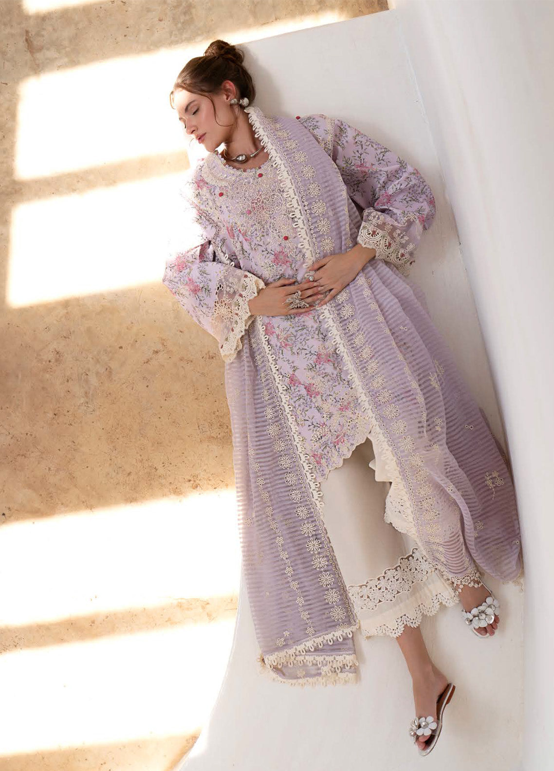 Printkari By AJR Couture Embroidered Lawn 3 Piece Unstitched Suit AJR25PL AJR-01-PEARL Printkari By AJR Couture Embroidered Lawn 3 Piece Unstitched Suit AJR25PL AJR-01-PEARL