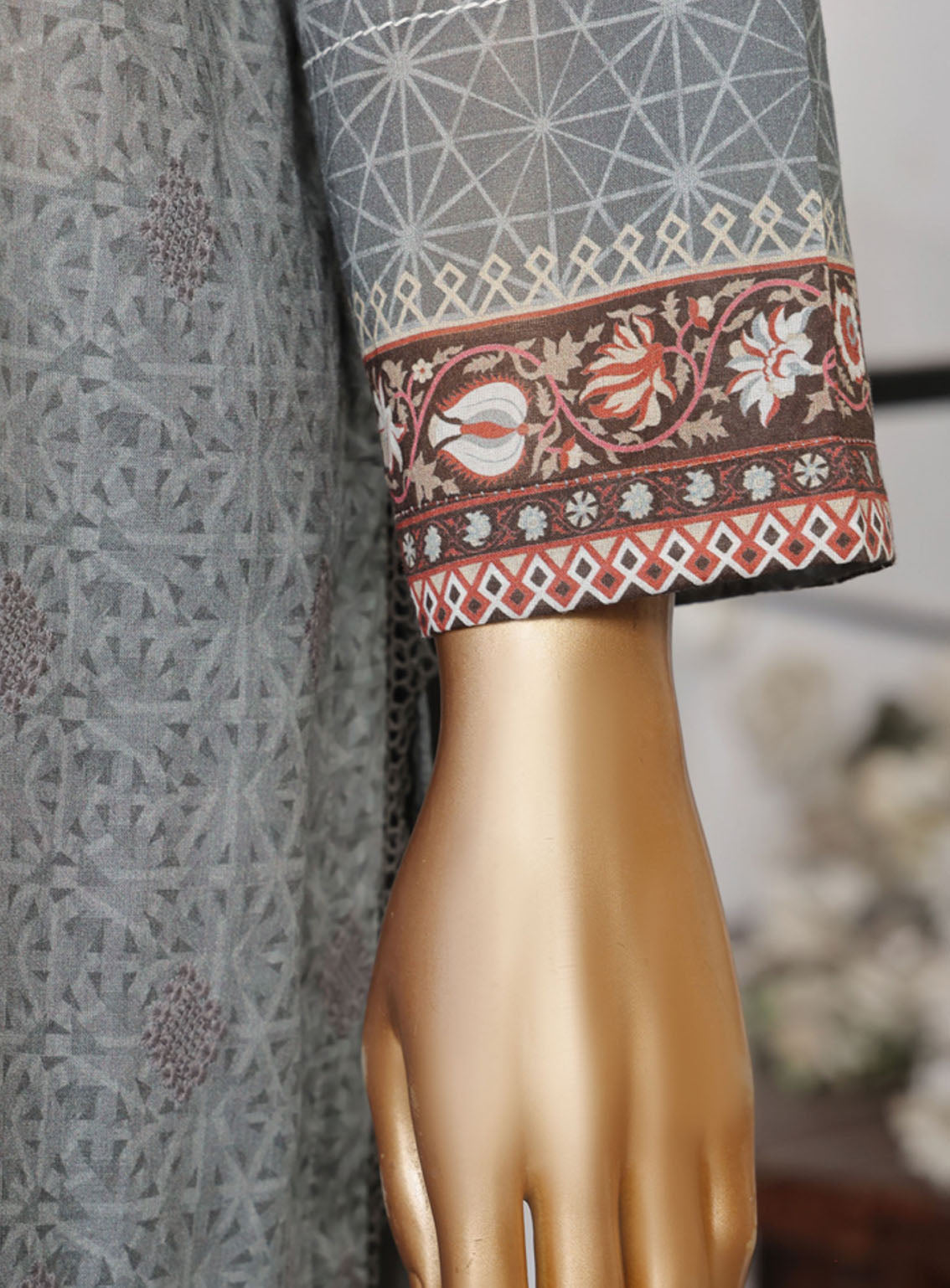 Printkari By HZ Textile Embroidered Lawn 3 Piece Stitched Suit - HZ24PED PCL-404 Printkari By HZ Textile Embroidered Lawn 3 Piece Stitched Suit - HZ24PED PCL-404