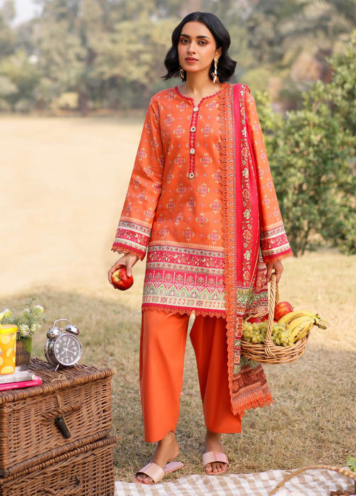 Prints By Asim Jofa Printed Lawn 3 Piece Unstitched Suit AJ25PV1 D-AJUUB-08 Prints By Asim Jofa Printed Lawn 3 Piece Unstitched Suit AJ25PV1 D-AJUUB-08