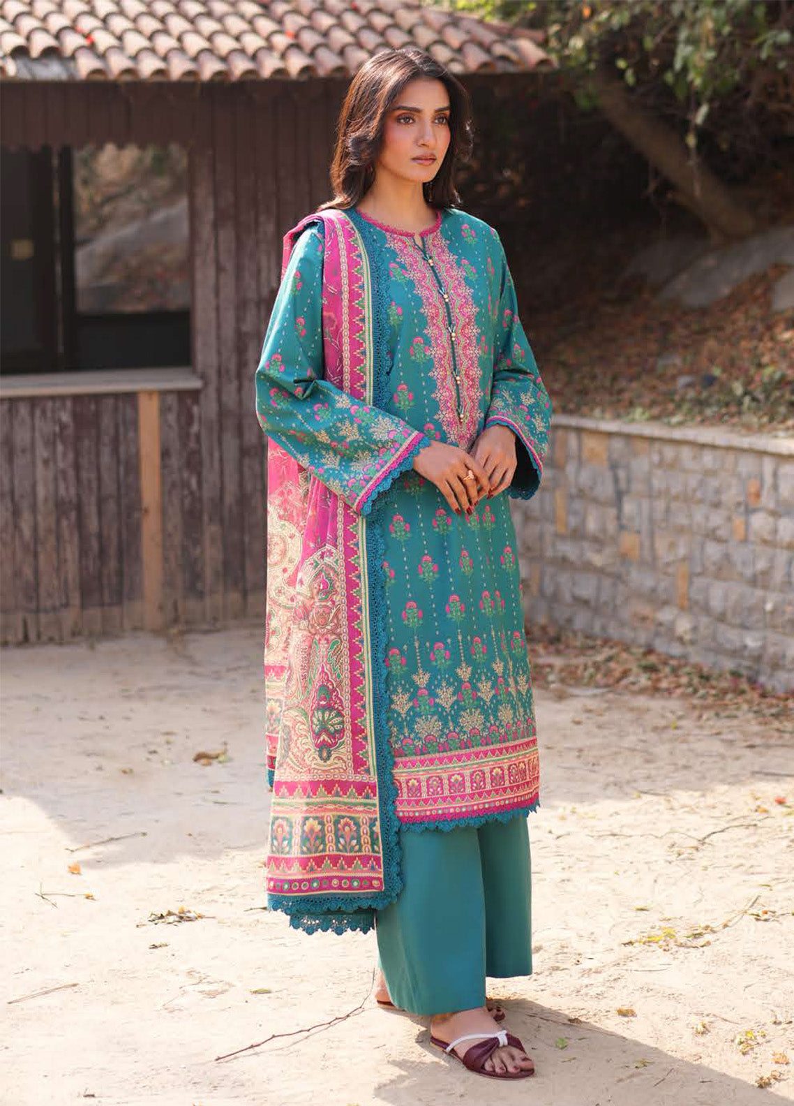 Prints By Asim Jofa Printed Lawn 3 Piece Unstitched Suit AJ25PV2 D-AJUUB-14 Prints By Asim Jofa Printed Lawn 3 Piece Unstitched Suit AJ25PV2 D-AJUUB-14