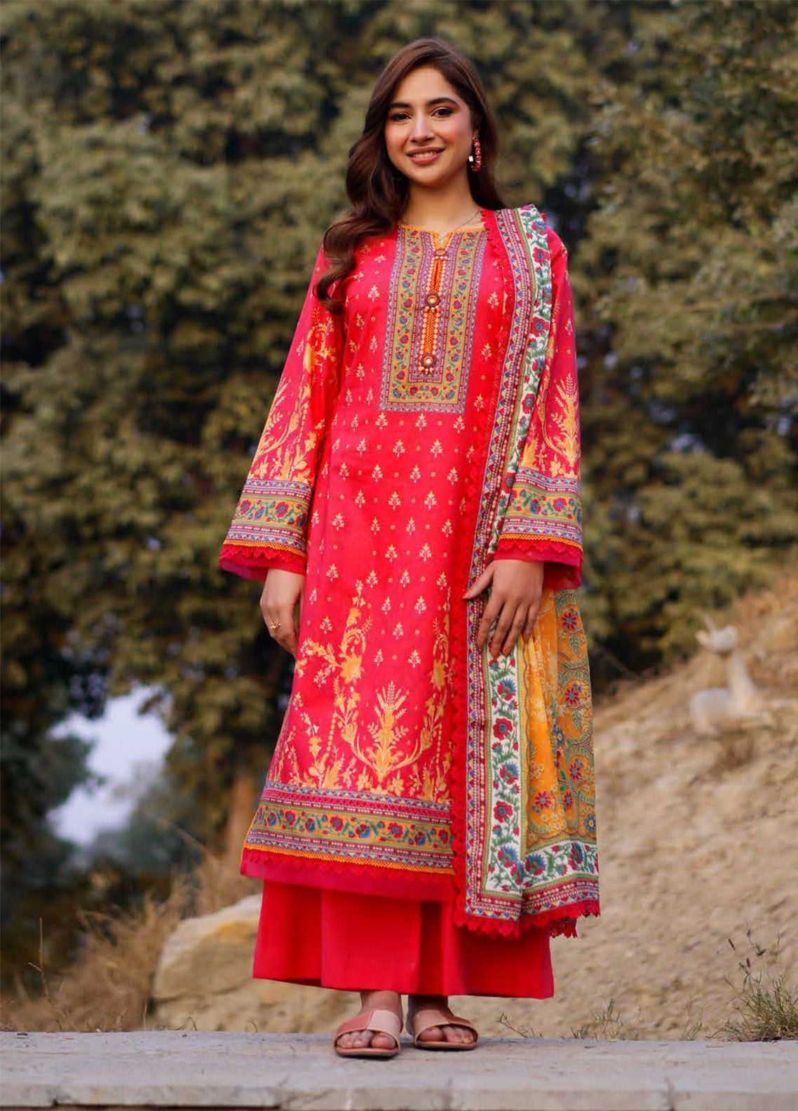 Prints By Asim Jofa Printed Lawn 3 Piece Unstitched Suit AJ25PV2 D-AJUUB-16 Prints By Asim Jofa Printed Lawn 3 Piece Unstitched Suit AJ25PV2 D-AJUUB-16