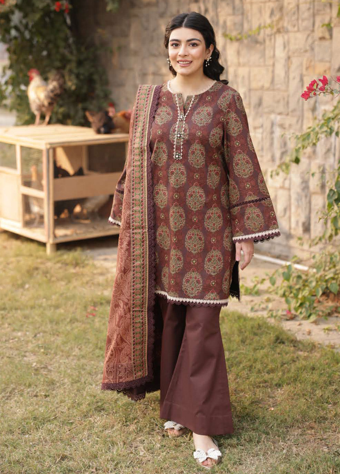 Prints By Asim Jofa Printed Lawn 3 Piece Unstitched Suit AJ25PV3 D-AJUBJ-23 Prints By Asim Jofa Printed Lawn 3 Piece Unstitched Suit AJ25PV3 D-AJUBJ-23