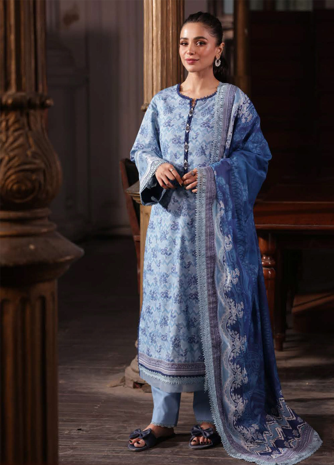 Prints By Asim Jofa Printed Lawn 3 Piece Unstitched Suit AJ25PV3 D-AJUBJ-39 Prints By Asim Jofa Printed Lawn 3 Piece Unstitched Suit AJ25PV3 D-AJUBJ-39