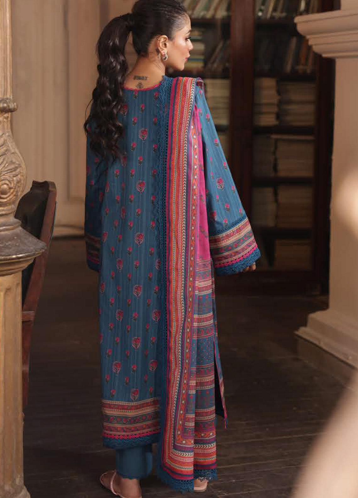 Prints By Asim Jofa Printed Lawn 3 Piece Unstitched Suit AJ25PV3 D-AJUBJ-40 Prints By Asim Jofa Printed Lawn 3 Piece Unstitched Suit AJ25PV3 D-AJUBJ-40