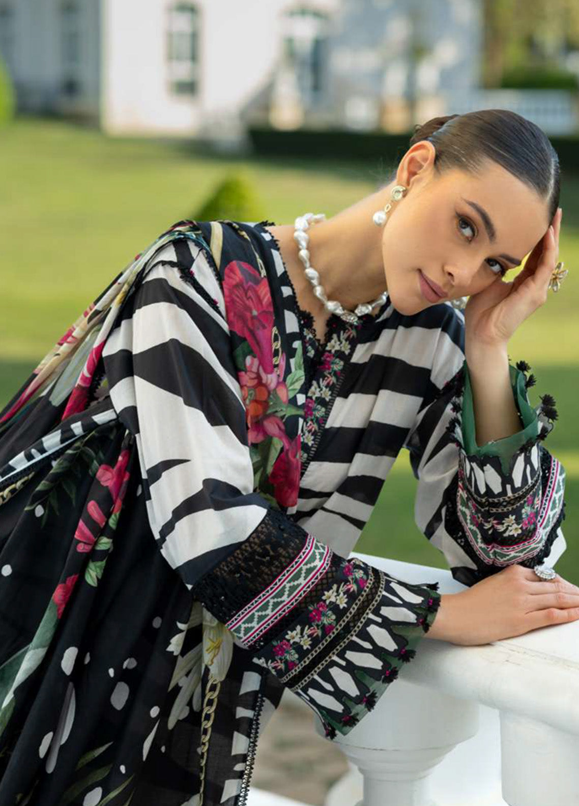 Prints By Elaf Printed Lawn 3 Piece Unstitched Suit EF25PL EPE-02A CHARLOTTE Prints By Elaf Printed Lawn 3 Piece Unstitched Suit EF25PL EPE-02A CHARLOTTE