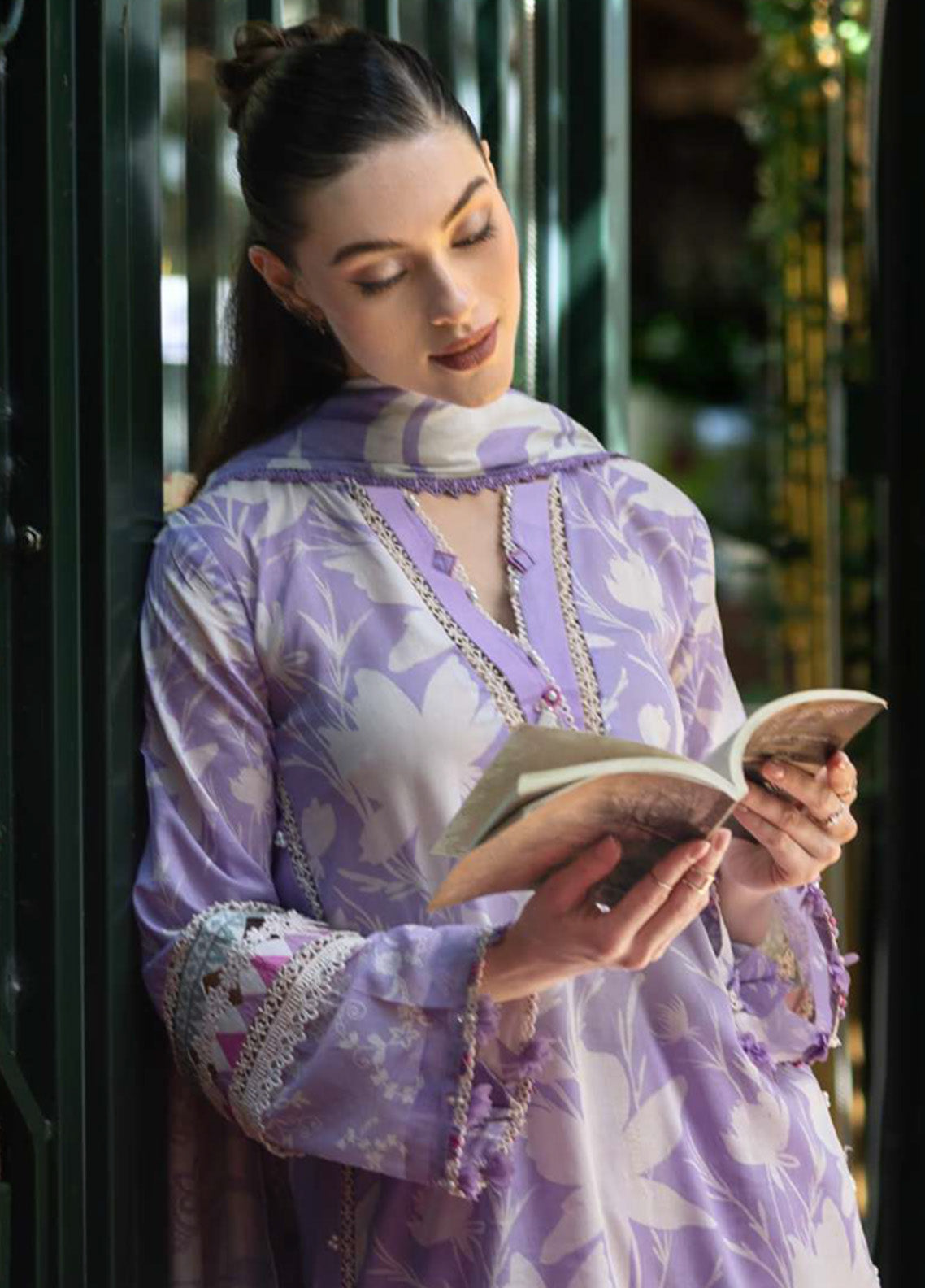 Prints By Elaf Printed Lawn 3 Piece Unstitched Suit EF25PL EPE-08A LAVENDER AURA Prints By Elaf Printed Lawn 3 Piece Unstitched Suit EF25PL EPE-08A LAVENDER AURA