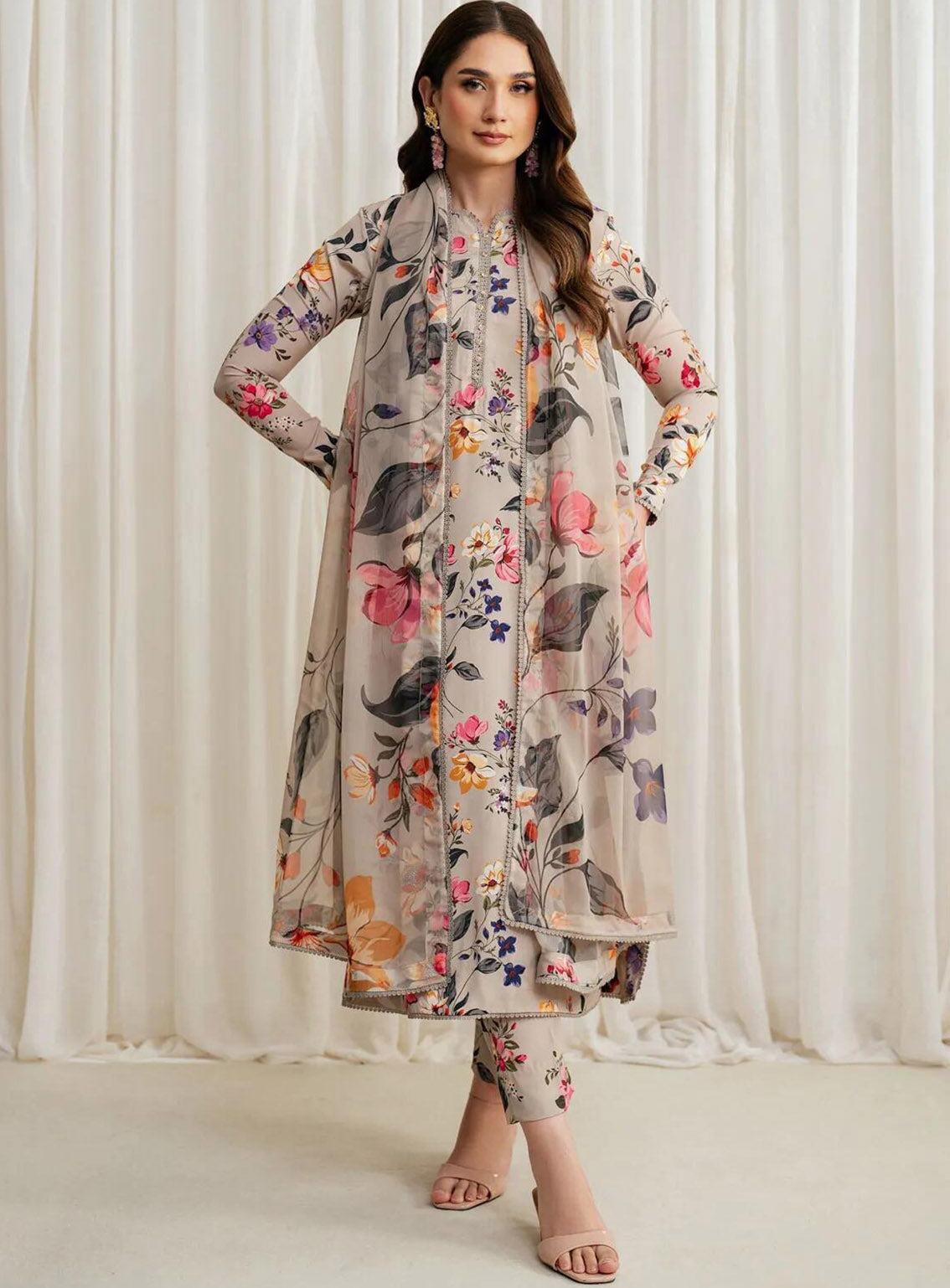 Prints By Zarif Printed Georgette Silk 3 Piece Unstitched Suit ZF24P ZGS-05 BEIGE Prints By Zarif Printed Georgette Silk 3 Piece Unstitched Suit ZF24P ZGS-05 BEIGE