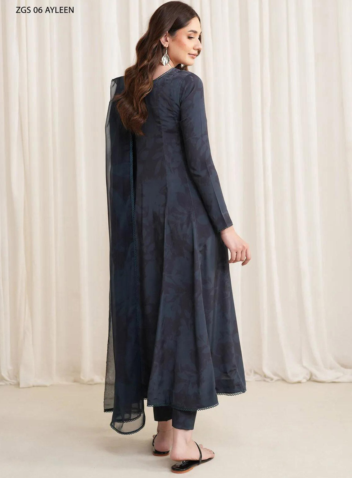 Prints By Zarif Printed Georgette Silk 3 Piece Unstitched Suit ZF24P ZGS-06 AYLEEN Prints By Zarif Printed Georgette Silk 3 Piece Unstitched Suit ZF24P ZGS-06 AYLEEN