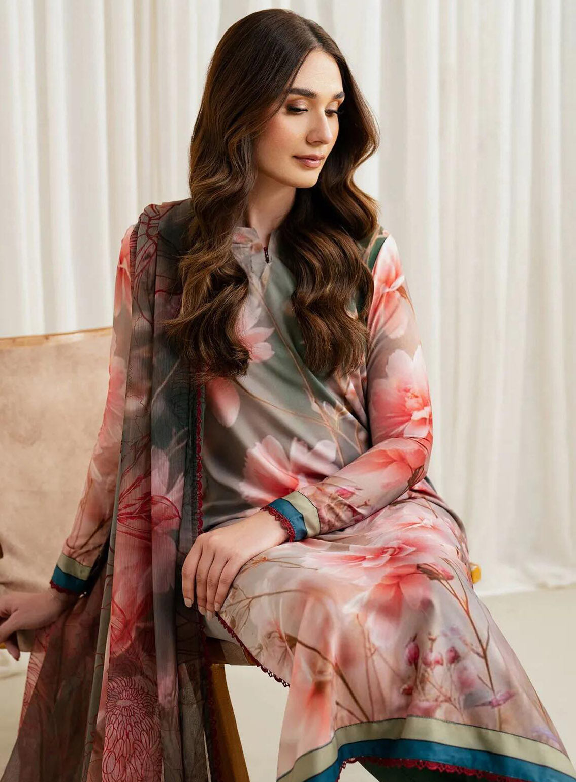 Prints By Zarif Printed Georgette Silk 3 Piece Unstitched Suit ZF24P ZGS-08 INSIAH Prints By Zarif Printed Georgette Silk 3 Piece Unstitched Suit ZF24P ZGS-08 INSIAH