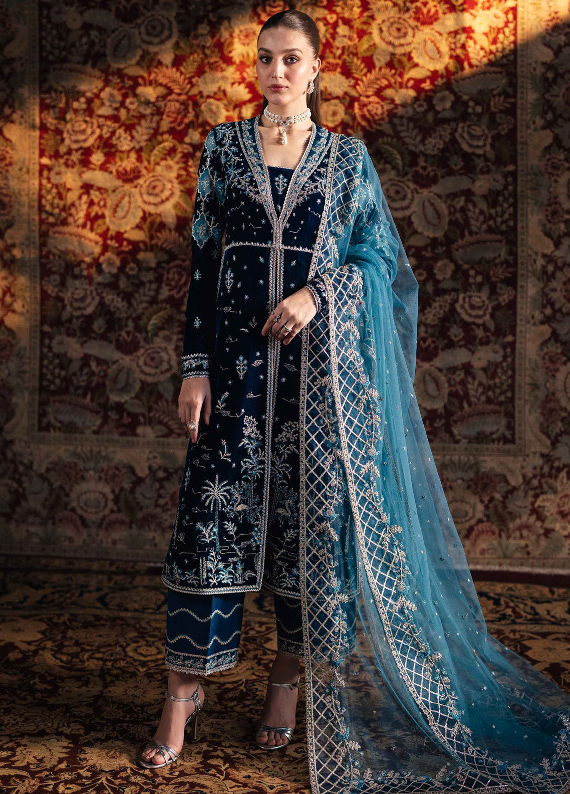 Qalamkar Luxury Embroidered Velvet 3 Piece Unstitched Suit QLM24LVE BK-07 LIYANA Qalamkar Luxury Embroidered Velvet 3 Piece Unstitched Suit QLM24LVE BK-07 LIYANA