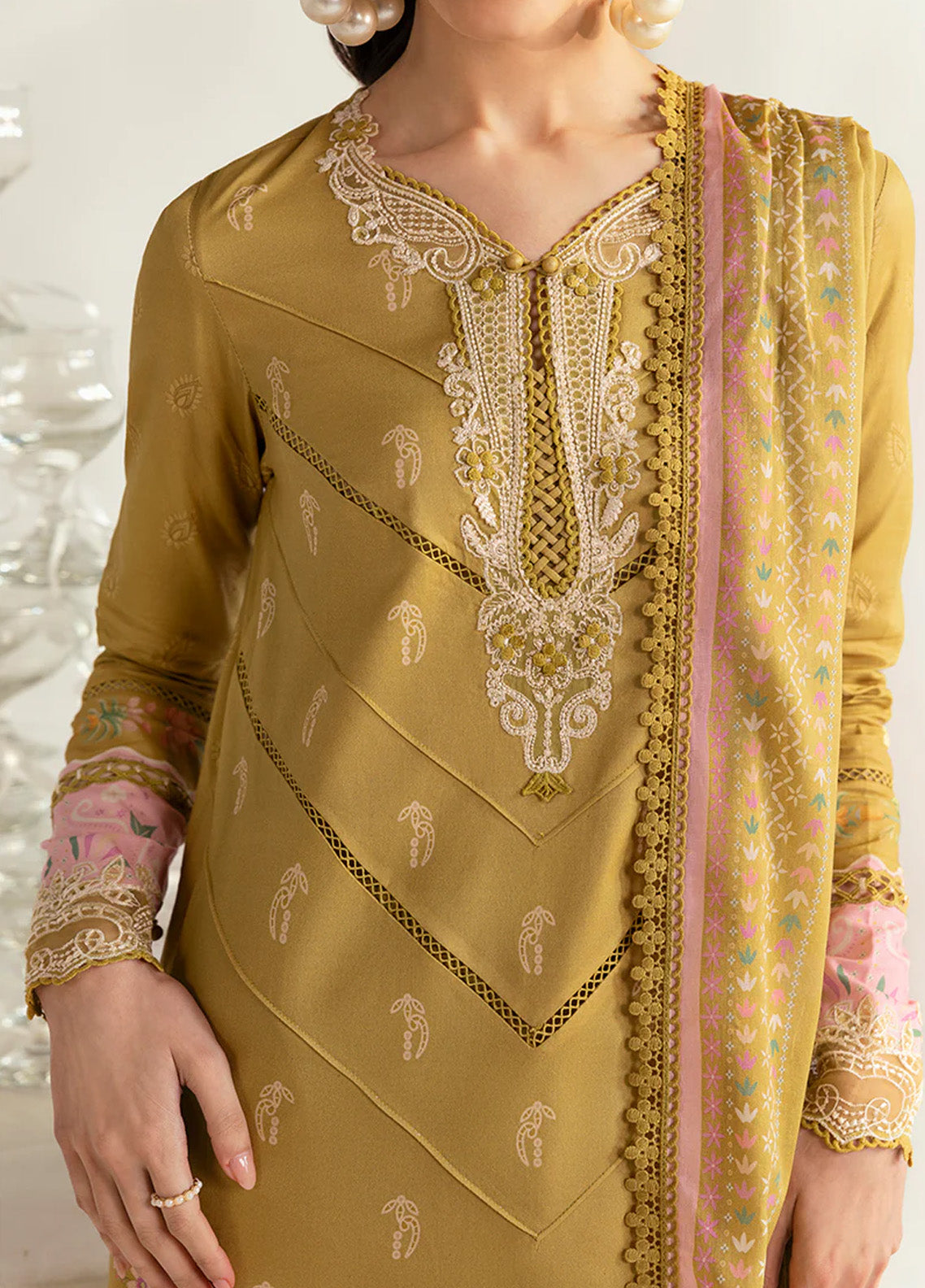 Qalamkar Q Prints Embroidered Lawn 3 Piece Unstitched Suit QLM24QP D-PQ-05 SIAN Qalamkar Q Prints Embroidered Lawn 3 Piece Unstitched Suit QLM24QP D-PQ-05 SIAN