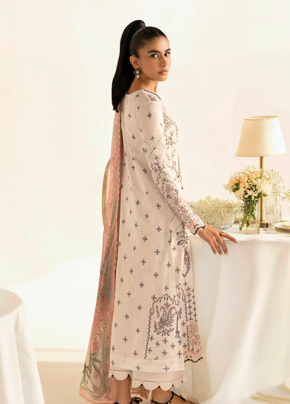 Qalamkar Q Prints Embroidered Lawn 3 Piece Unstitched Suit QLM24QP D-PQ-09 LYRA Qalamkar Q Prints Embroidered Lawn 3 Piece Unstitched Suit QLM24QP D-PQ-09 LYRA