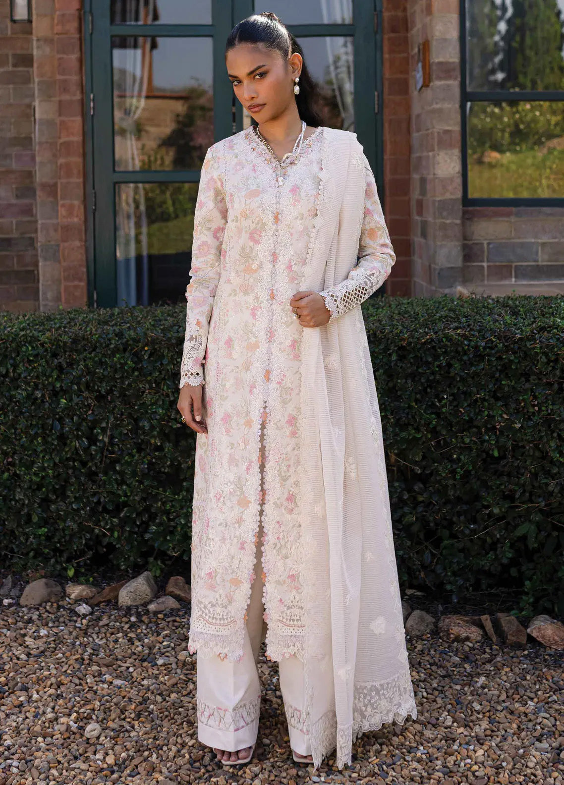 Qline By Qalamkar Embroidered Lawn 3 Piece Unstitched Suit QLM24QL D-QM-18 FEEHA Qline By Qalamkar Embroidered Lawn 3 Piece Unstitched Suit QLM24QL D-QM-18 FEEHA