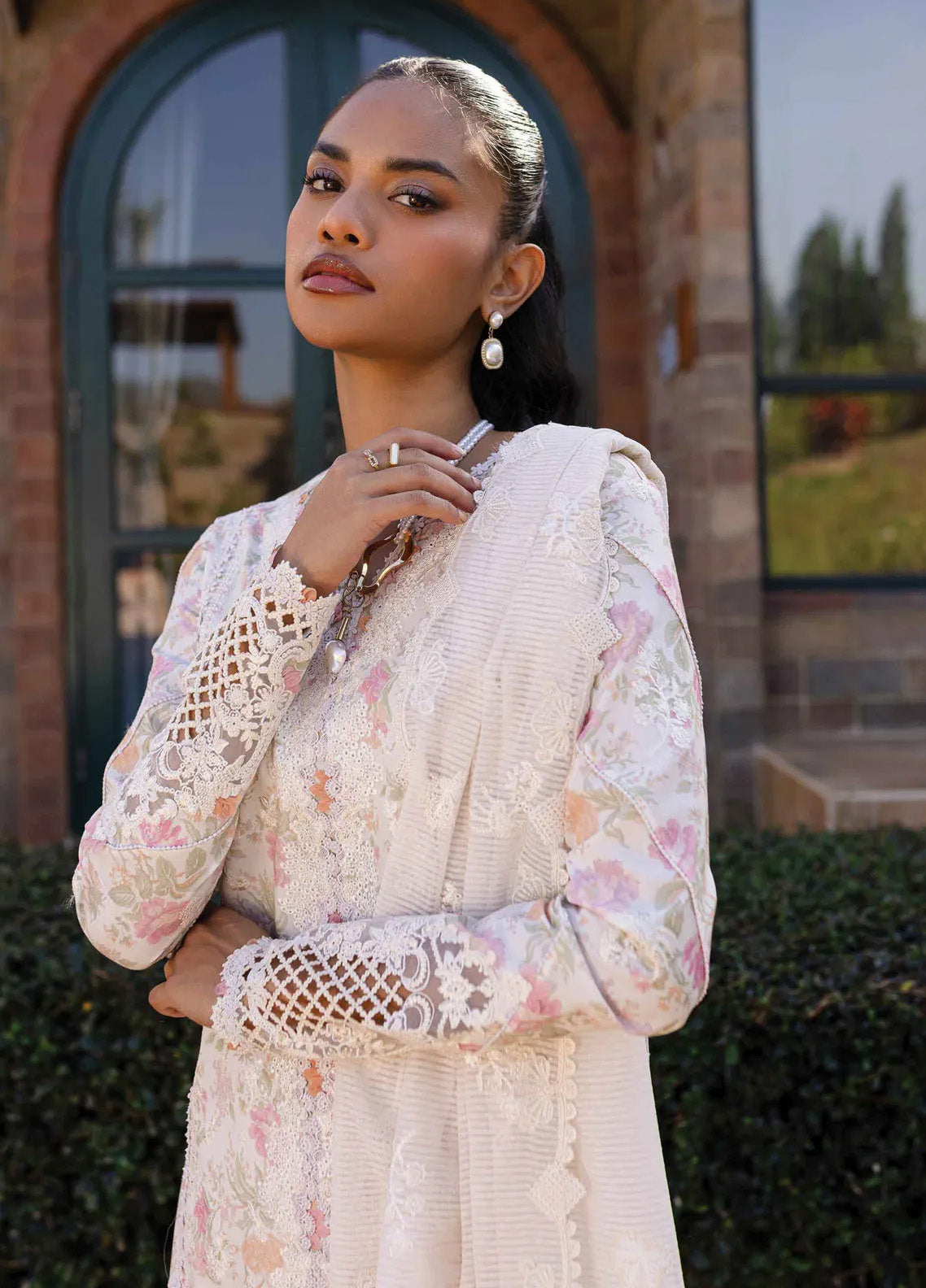 Qline By Qalamkar Embroidered Lawn 3 Piece Unstitched Suit QLM24QL D-QM-18 FEEHA Qline By Qalamkar Embroidered Lawn 3 Piece Unstitched Suit QLM24QL D-QM-18 FEEHA