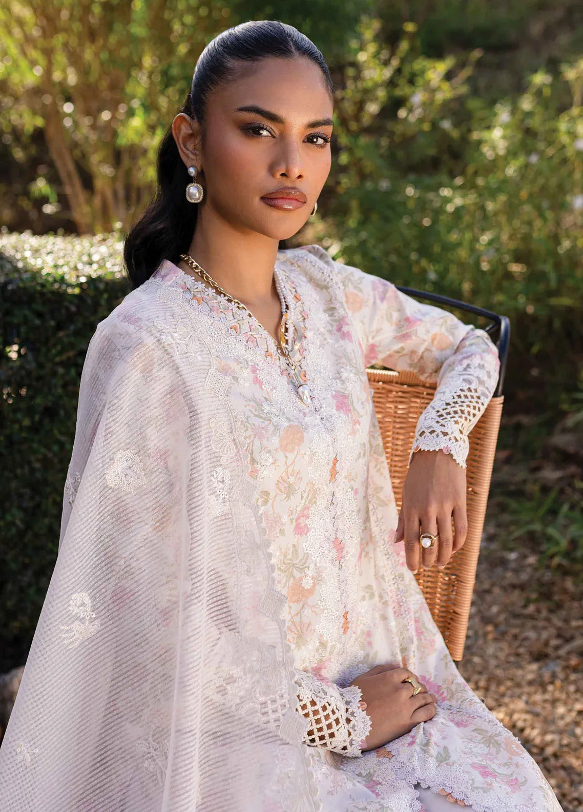 Qline By Qalamkar Embroidered Lawn 3 Piece Unstitched Suit QLM24QL D-QM-18 FEEHA Qline By Qalamkar Embroidered Lawn 3 Piece Unstitched Suit QLM24QL D-QM-18 FEEHA