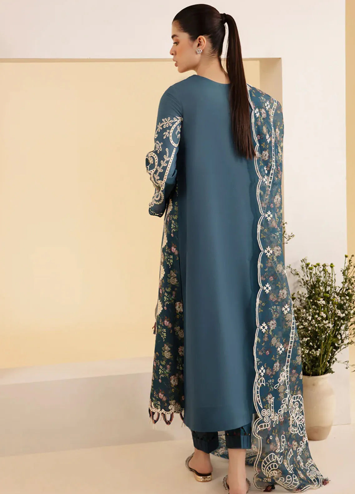 Qlinekari By Qalamkar Embroidered Lawn 3 Piece Unstitched Suit QLM24QK SQ-05 ELA Qlinekari By Qalamkar Embroidered Lawn 3 Piece Unstitched Suit QLM24QK SQ-05 ELA