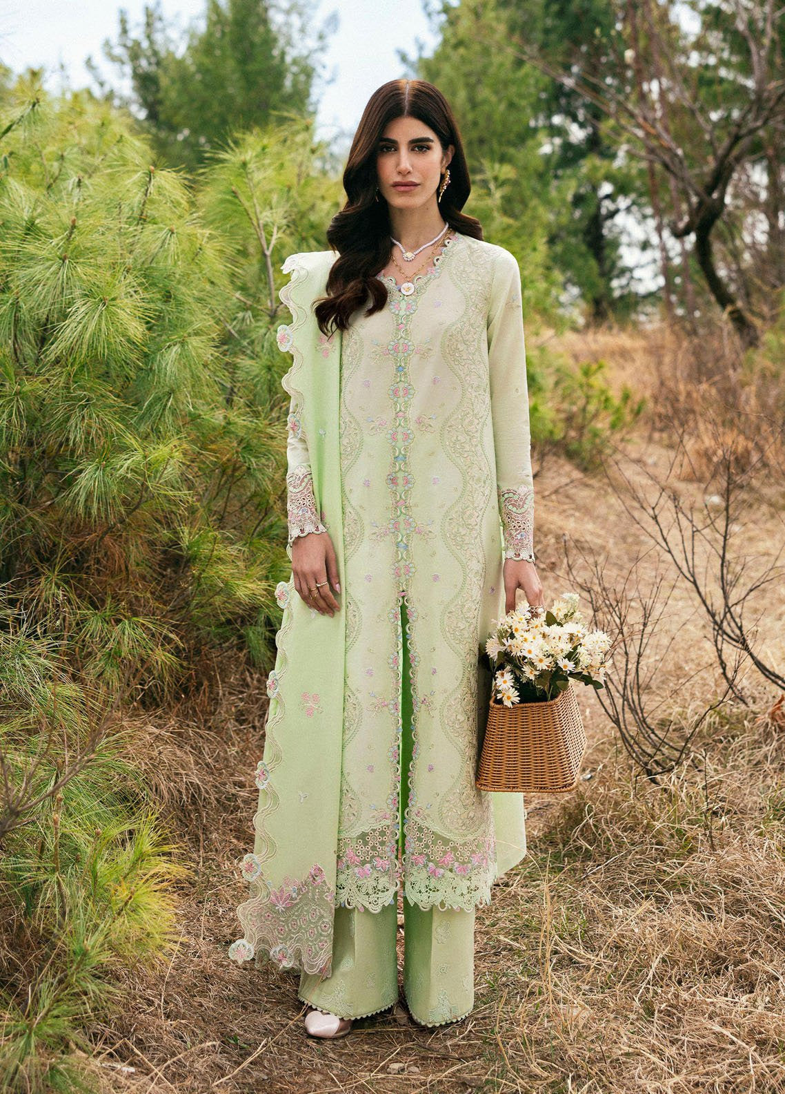 Qlinekari By Qalamkar Embroidered Lawn 3 Piece Unstitched Suit QLM25QK DC-14 MELINE Qlinekari By Qalamkar Embroidered Lawn 3 Piece Unstitched Suit QLM25QK DC-14 MELINE