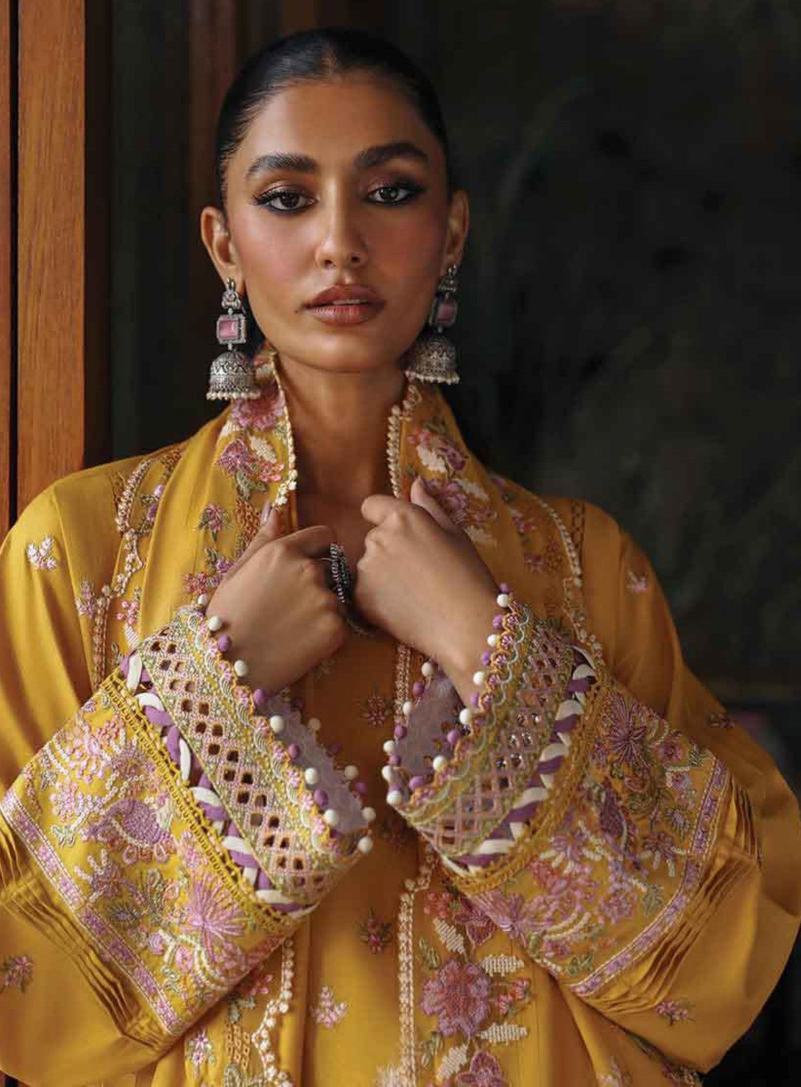 Qlinekari By Qalamkar Embroidered Linen 3 Piece Unstitched Suit QLM24QL LM-04 SINSEAD Qlinekari By Qalamkar Embroidered Linen 3 Piece Unstitched Suit QLM24QL LM-04 SINSEAD