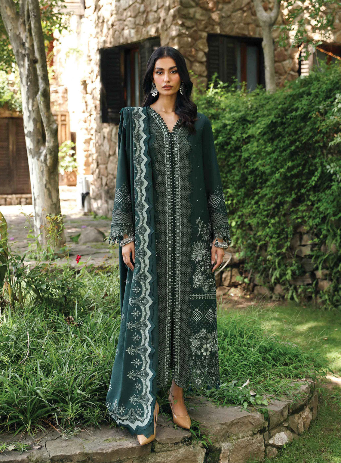 Qlinekari By Qalamkar Embroidered Linen 3 Piece Unstitched Suit QLM24QL LM-05 AILIS Qlinekari By Qalamkar Embroidered Linen 3 Piece Unstitched Suit QLM24QL LM-05 AILIS