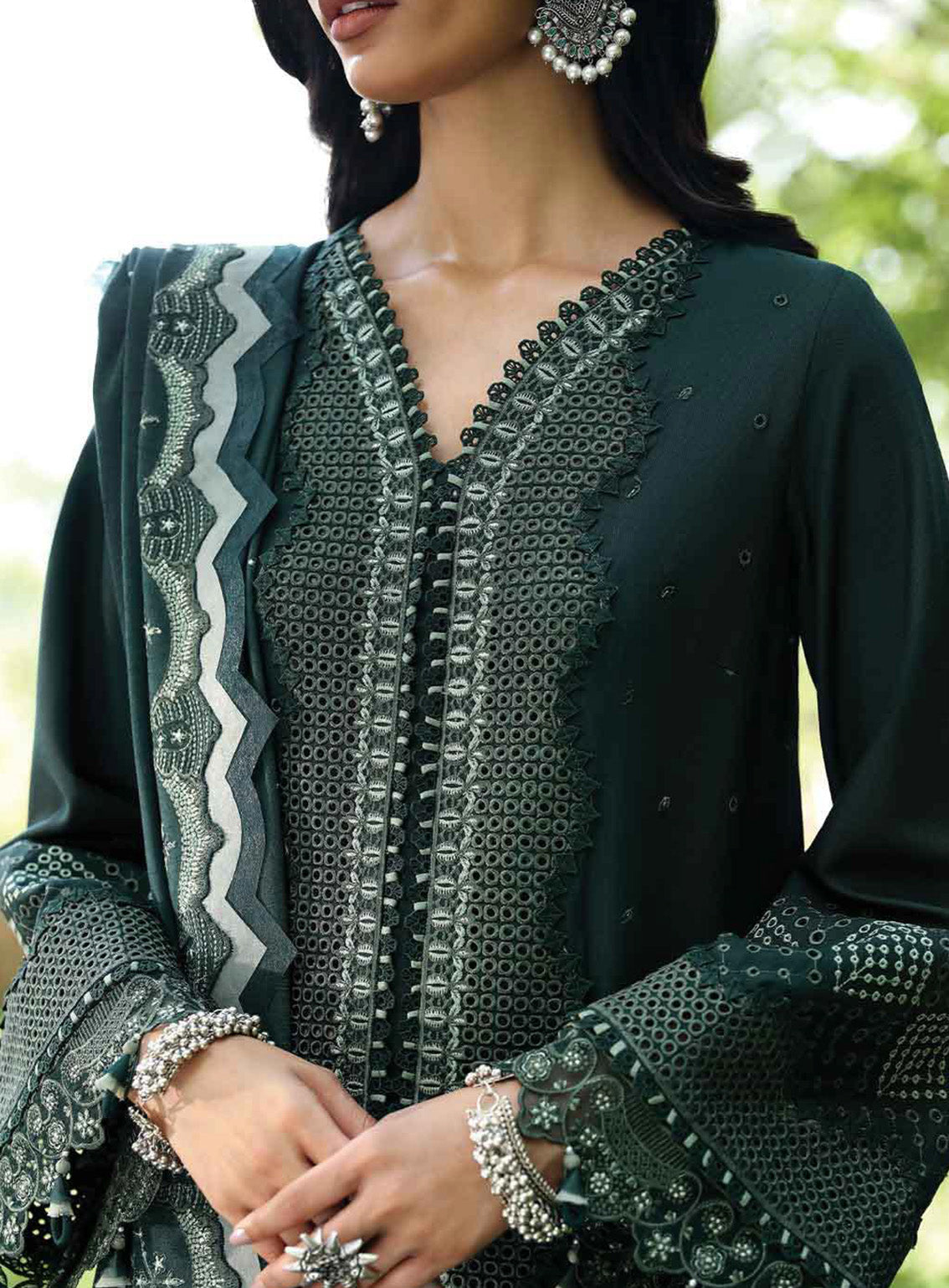 Qlinekari By Qalamkar Embroidered Linen 3 Piece Unstitched Suit QLM24QL LM-05 AILIS Qlinekari By Qalamkar Embroidered Linen 3 Piece Unstitched Suit QLM24QL LM-05 AILIS