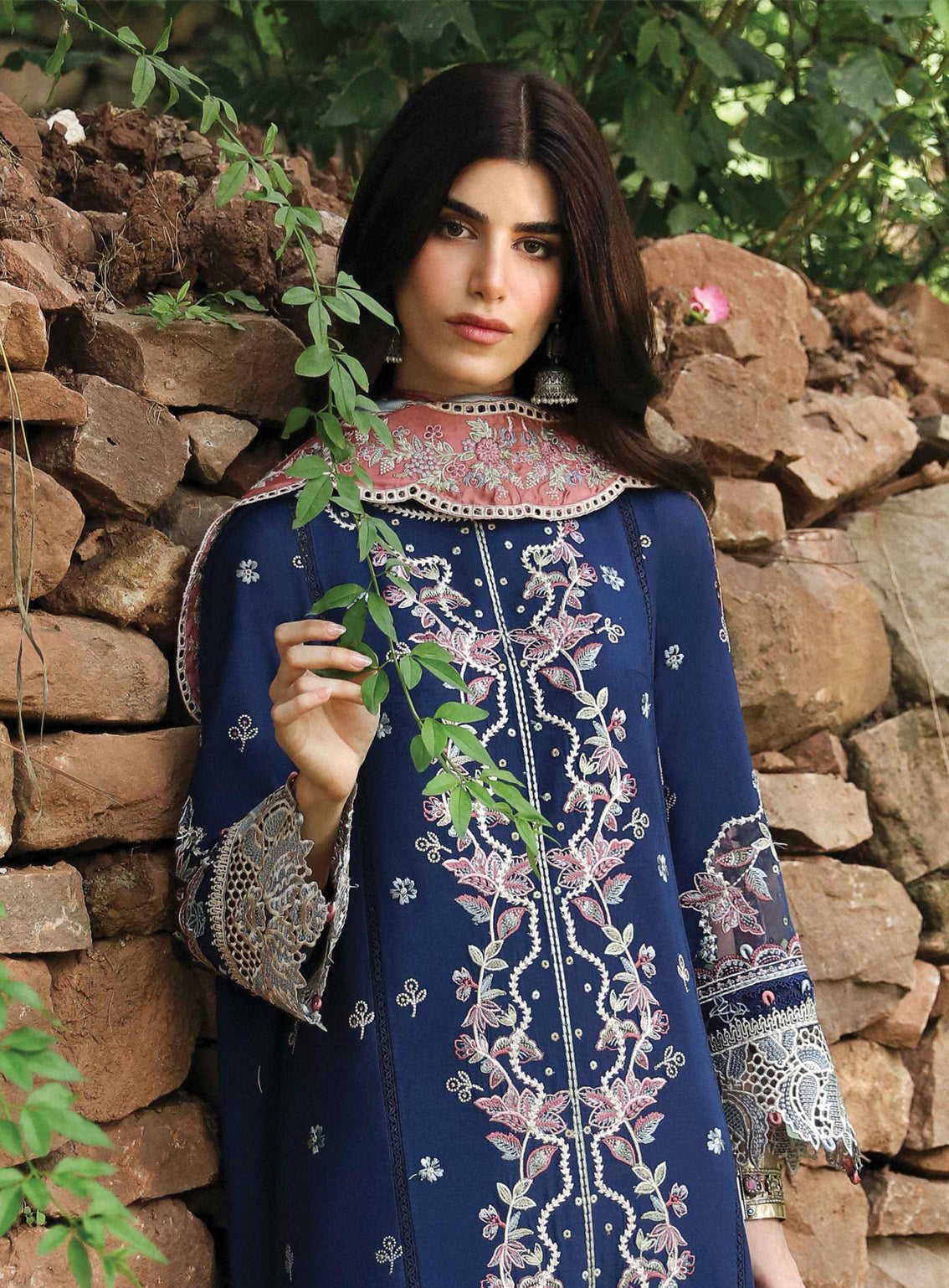 Qlinekari By Qalamkar Embroidered Linen 3 Piece Unstitched Suit QLM24QL LM-06 CADHLA Qlinekari By Qalamkar Embroidered Linen 3 Piece Unstitched Suit QLM24QL LM-06 CADHLA
