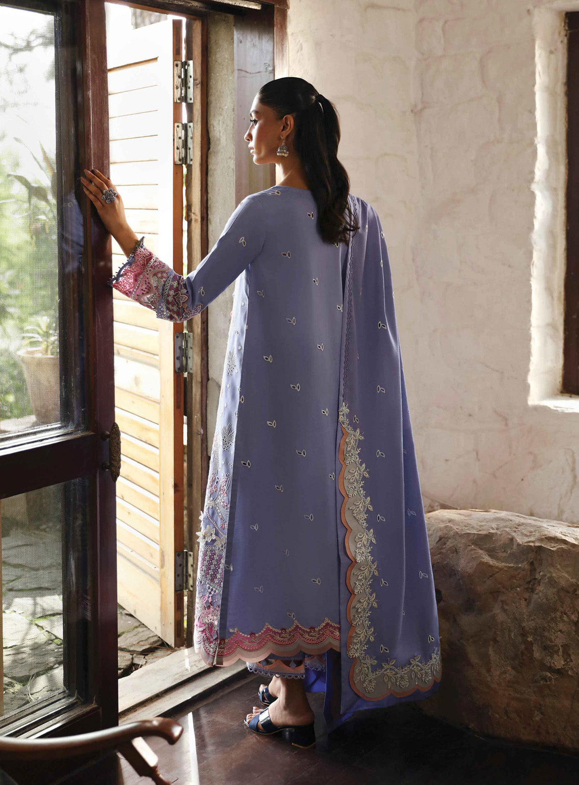 Qlinekari By Qalamkar Embroidered Linen 3 Piece Unstitched Suit QLM24QL LM-09 LORNA Qlinekari By Qalamkar Embroidered Linen 3 Piece Unstitched Suit QLM24QL LM-09 LORNA