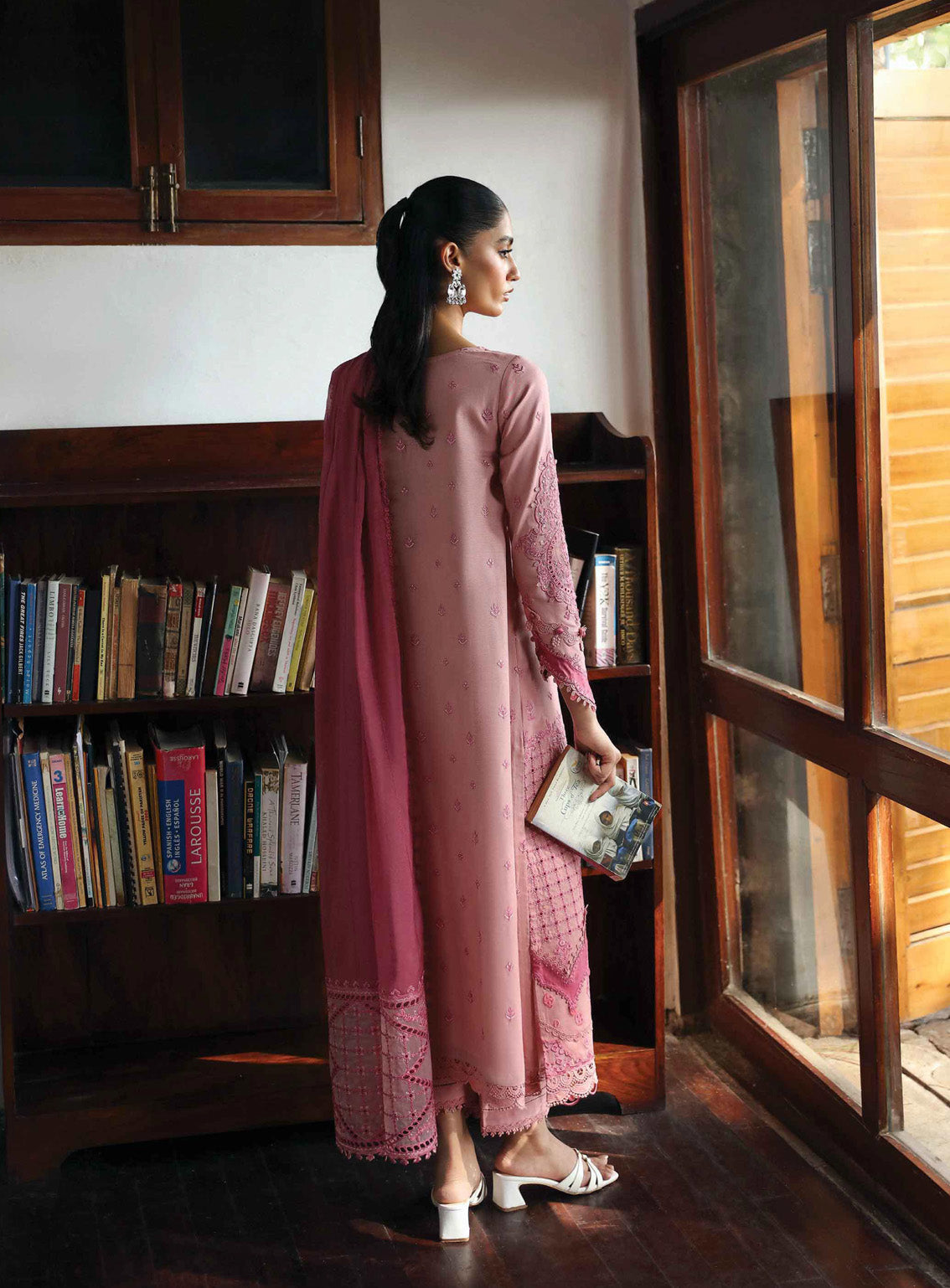 Qlinekari By Qalamkar Embroidered Linen 3 Piece Unstitched Suit QLM24QL LM-12 KEIRA Qlinekari By Qalamkar Embroidered Linen 3 Piece Unstitched Suit QLM24QL LM-12 KEIRA