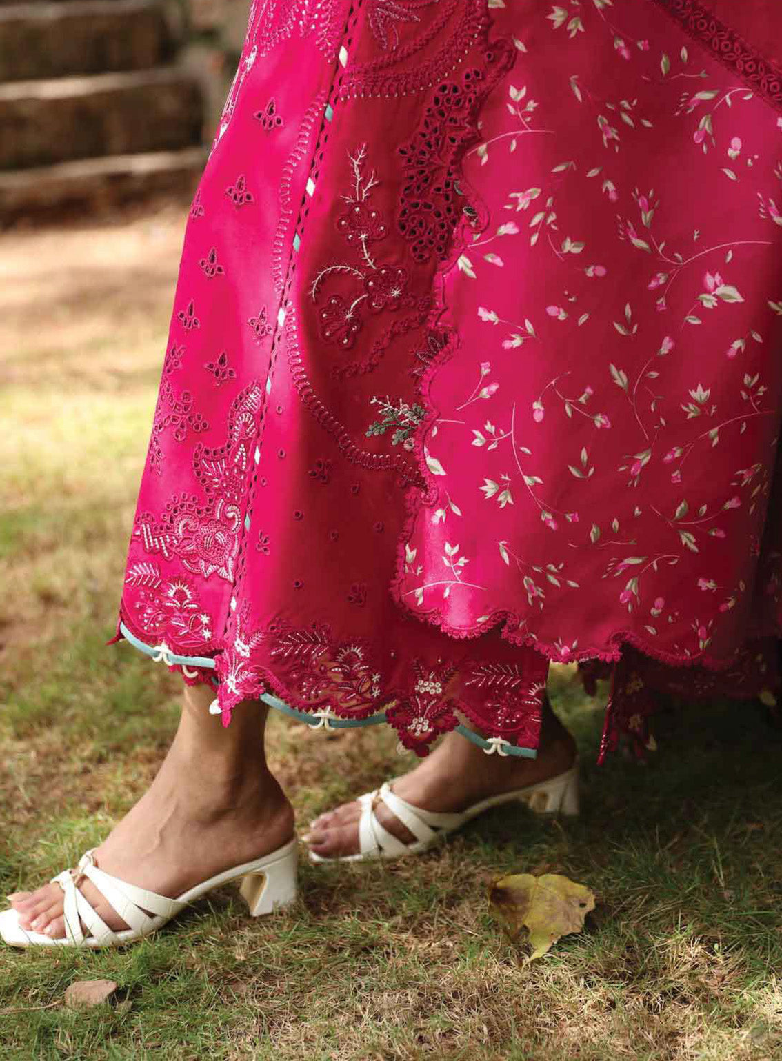 Qlinekari By Qalamkar Embroidered Linen 3 Piece Unstitched Suit QLM24QL LM-13 TARA Qlinekari By Qalamkar Embroidered Linen 3 Piece Unstitched Suit QLM24QL LM-13 TARA